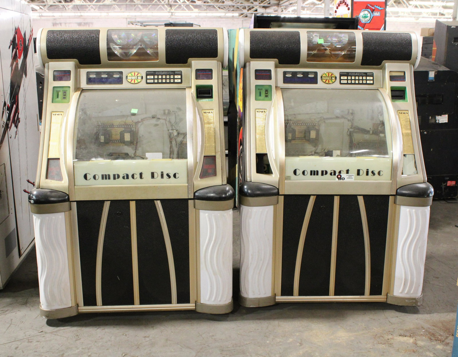 CD Jukeboxes for Parts: CD Jukeboxes for Parts. Incomplete, as found. Locked.