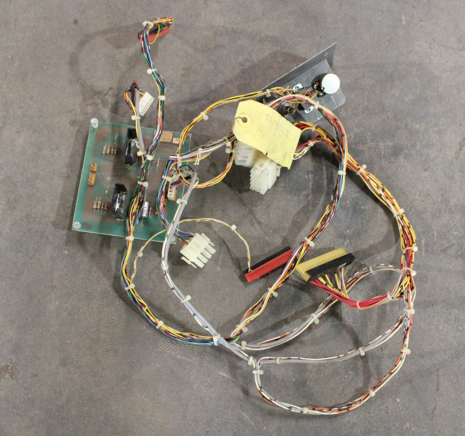 Bally Midway Tapper Arcade Wiring Harness & parts: Bally Midway Tapper Arcade Wiring Harness. Untested, as found.