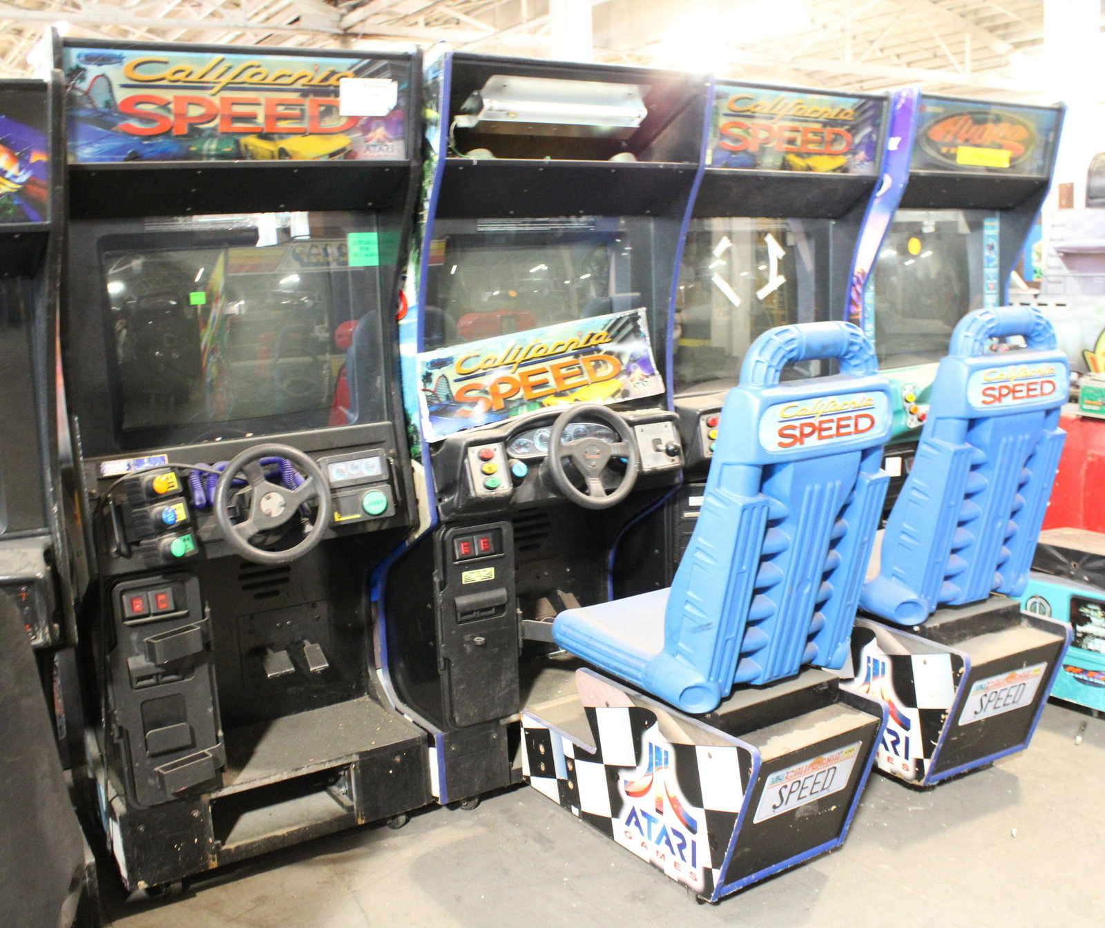 3 California Speed Arcade Machines: 3 California Speed Arcade Machines. Incomplete. For parts or repair.