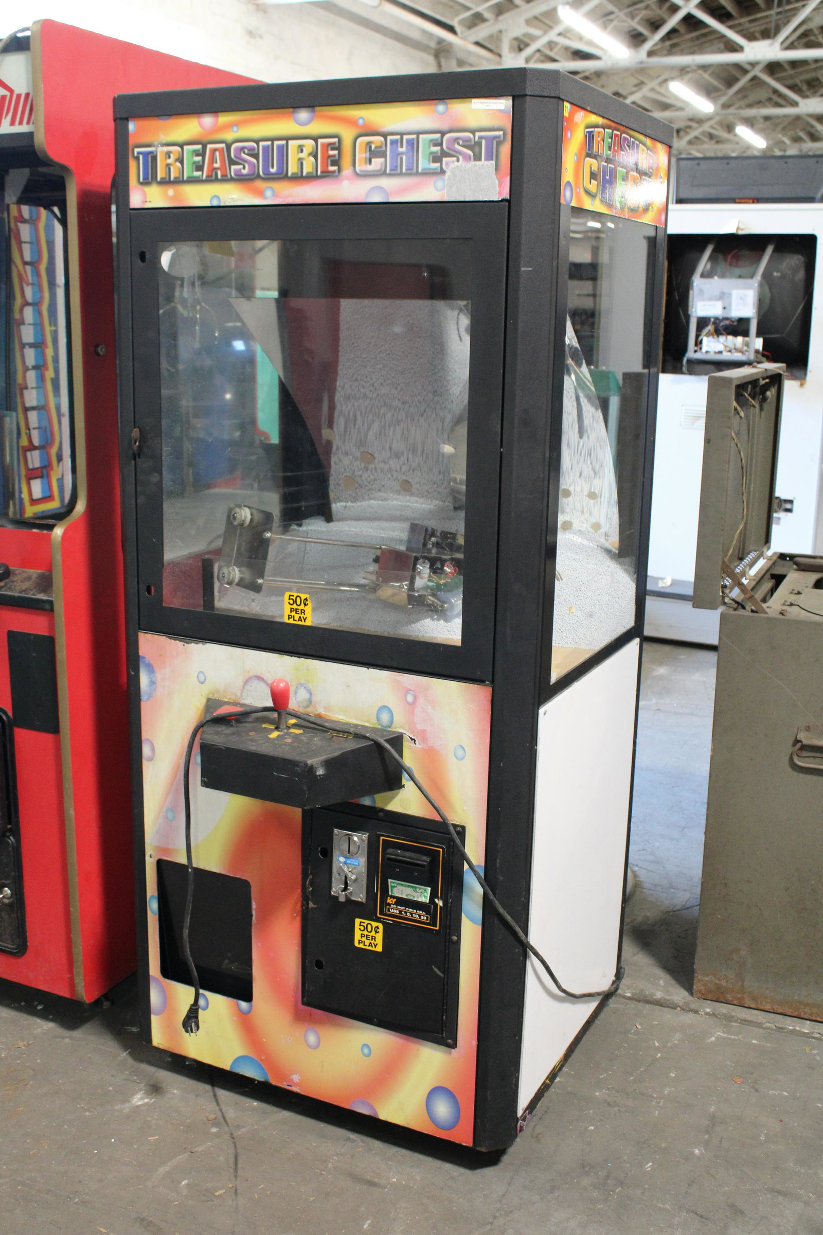 Treasure Chest Crane Arcade Game: Treasure Chest Crane Arcade Game. For parts or repair.