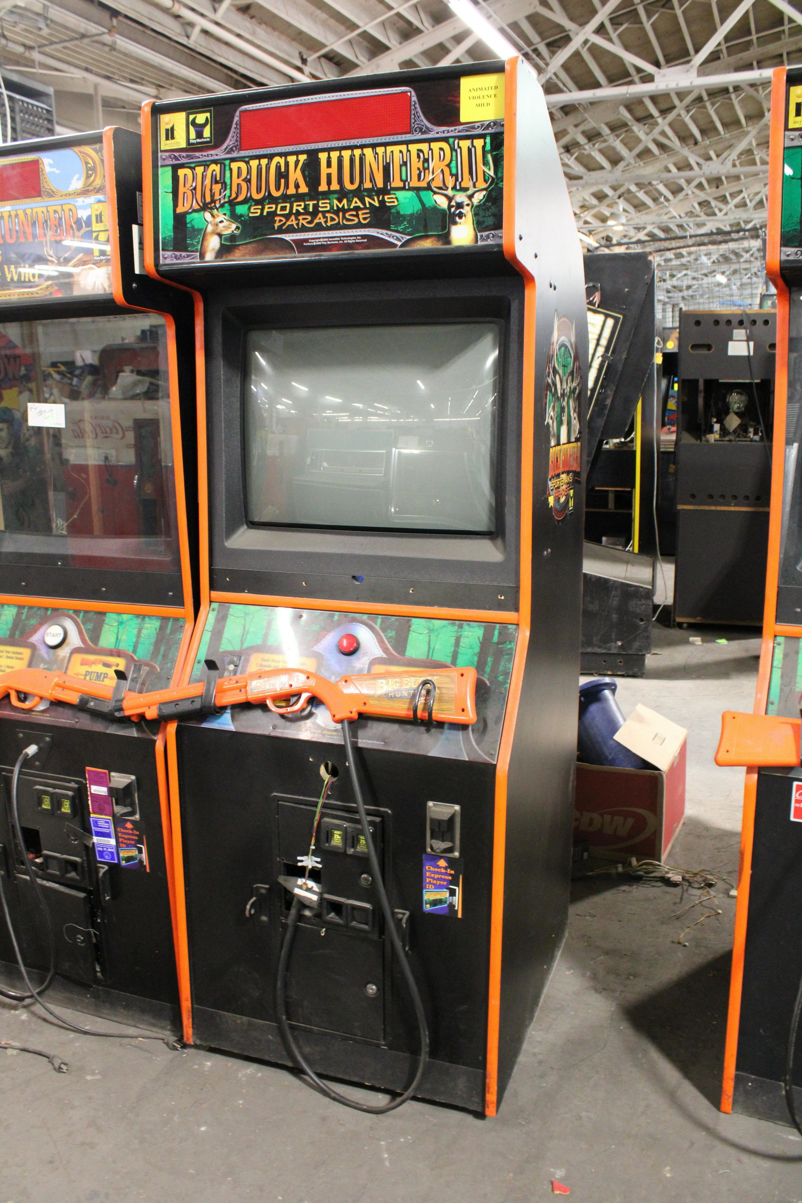 Big Buck Hunter II Arcade Game: Big Buck Hunter II Arcade. For parts or repair. May be incomplete.