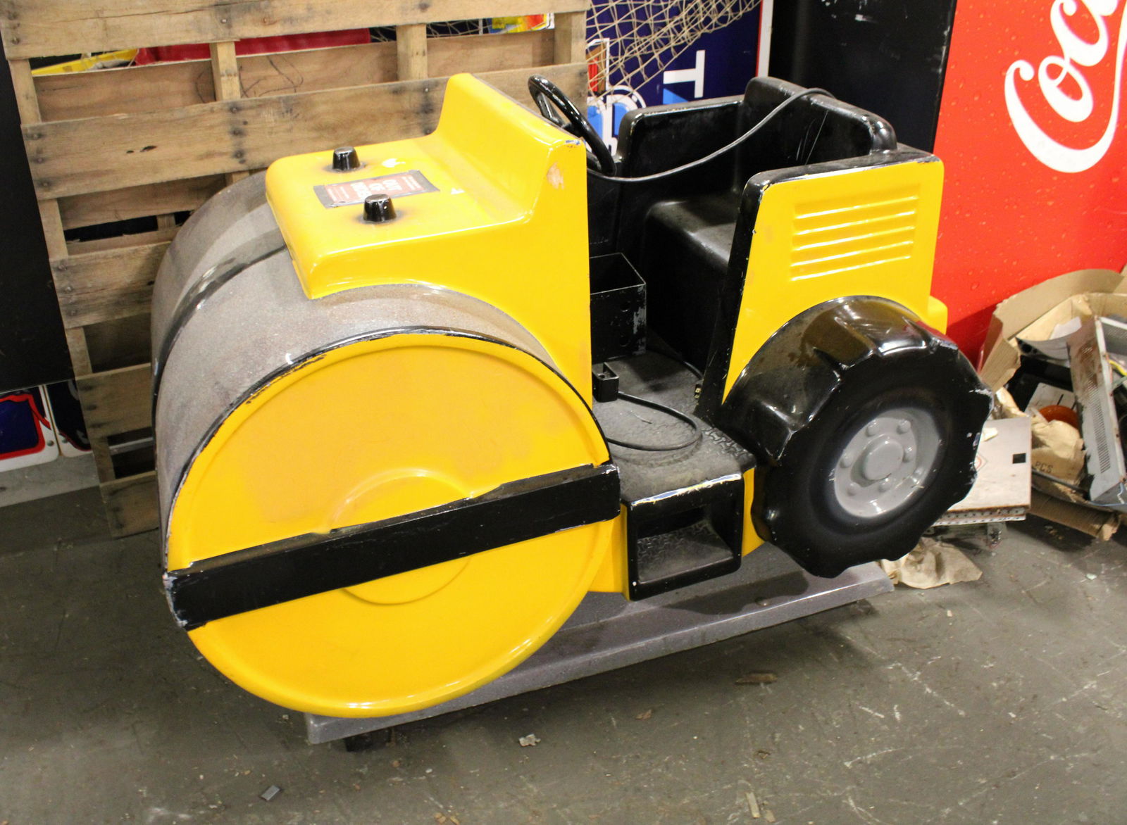 Bulldozer Coin Op Kiddie Ride: Bulldozer Coin Op Kiddie Ride. As found.