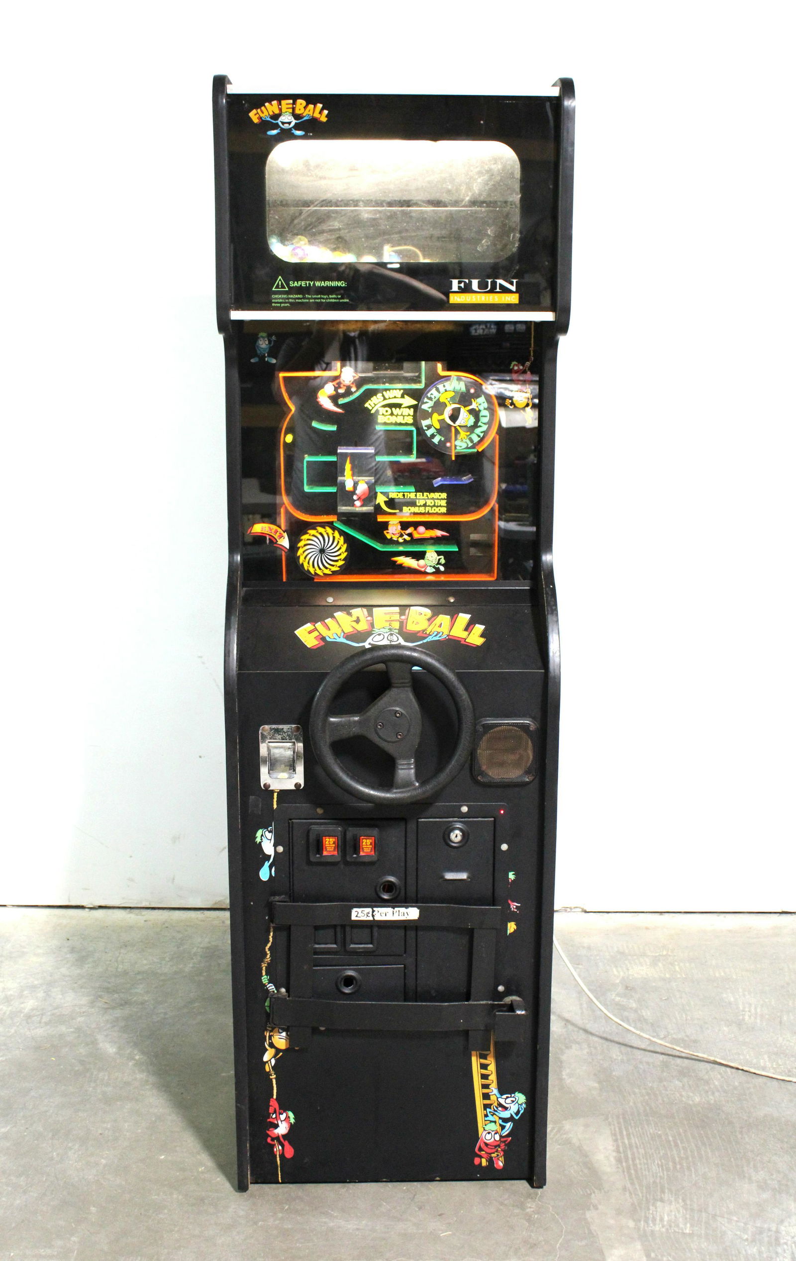 Fun-E-Ball Prize Arcade Game (1 of 2)