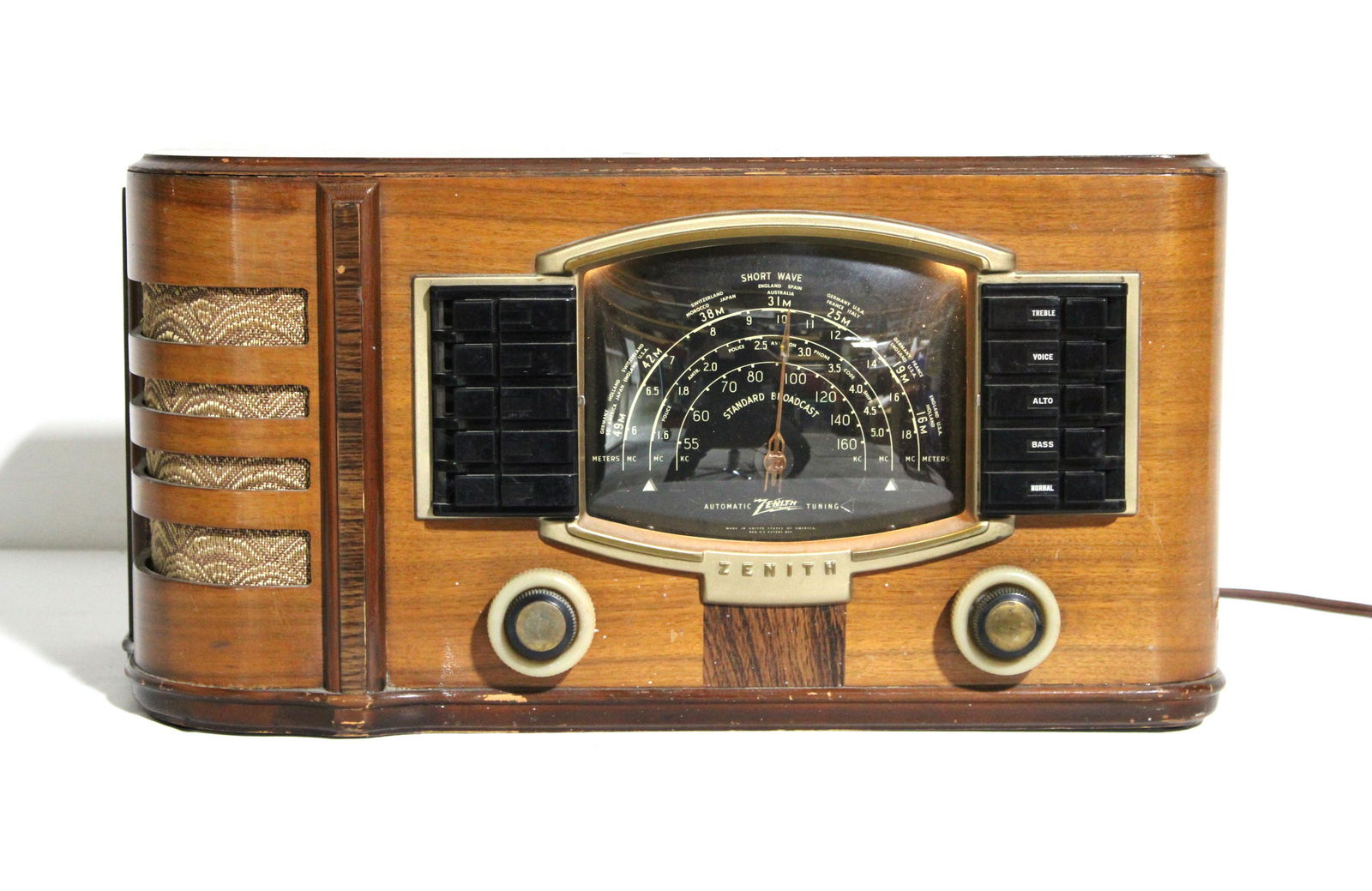 Zenith Long Distance Radio, Model 78633 Zenith Long Distance Radio, Model 78633