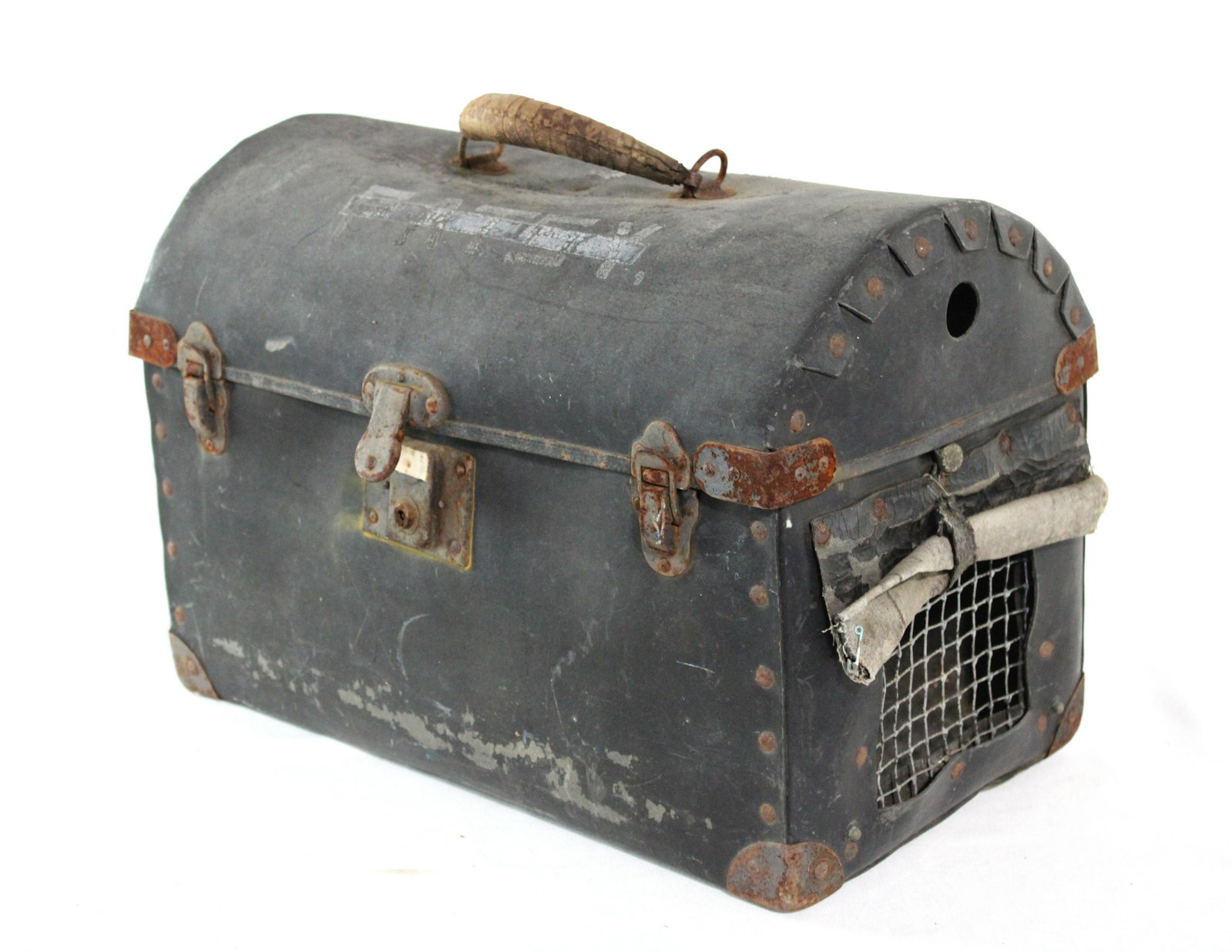 Vintage Cat Carrier: Vintage Cat Carrier. The name "Patsy" is painted on the side. Dimensions: 12 x 17 x 11. *Shipping now available via Live Shipping through Live Auctioneers. Please see terms for more details.