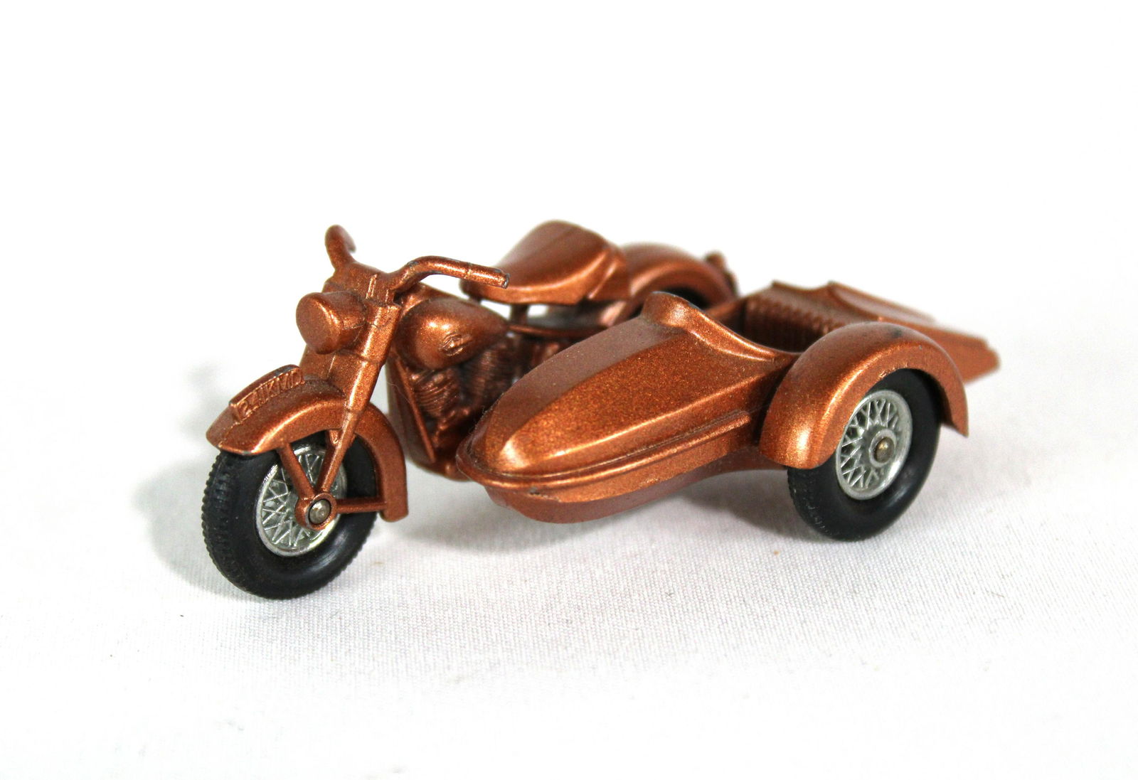 Matchbox Harley Davidson by Lesney: Matchbox Harley Davidson by Lesney. Dimensions: 1 x 1 x 3. *Please see terms for shipping details.