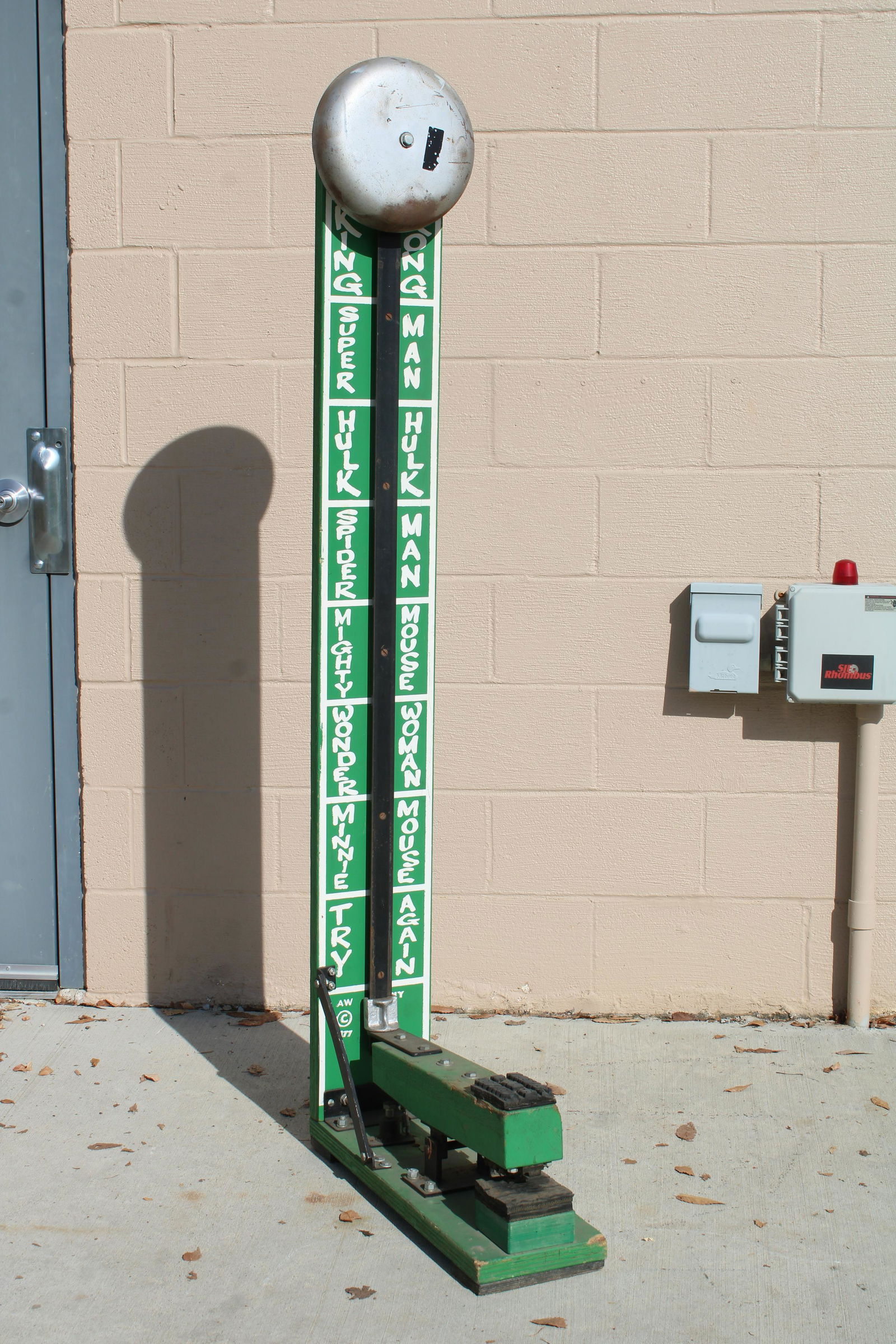 Kiddie Strength Tester Carnival Game (1 of 2)