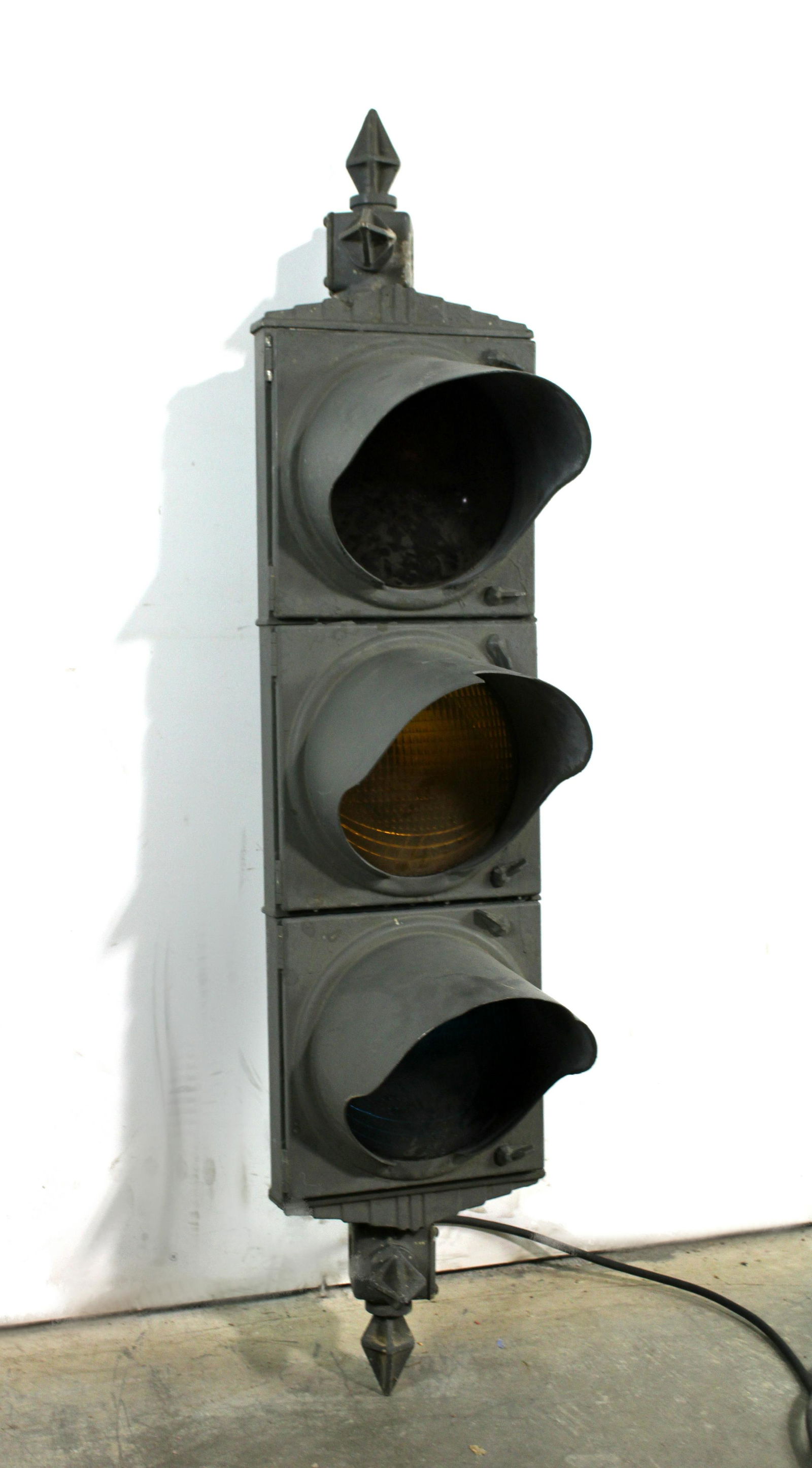 Washington DC Traffic Light with Smiley Lenses (1 of 4)