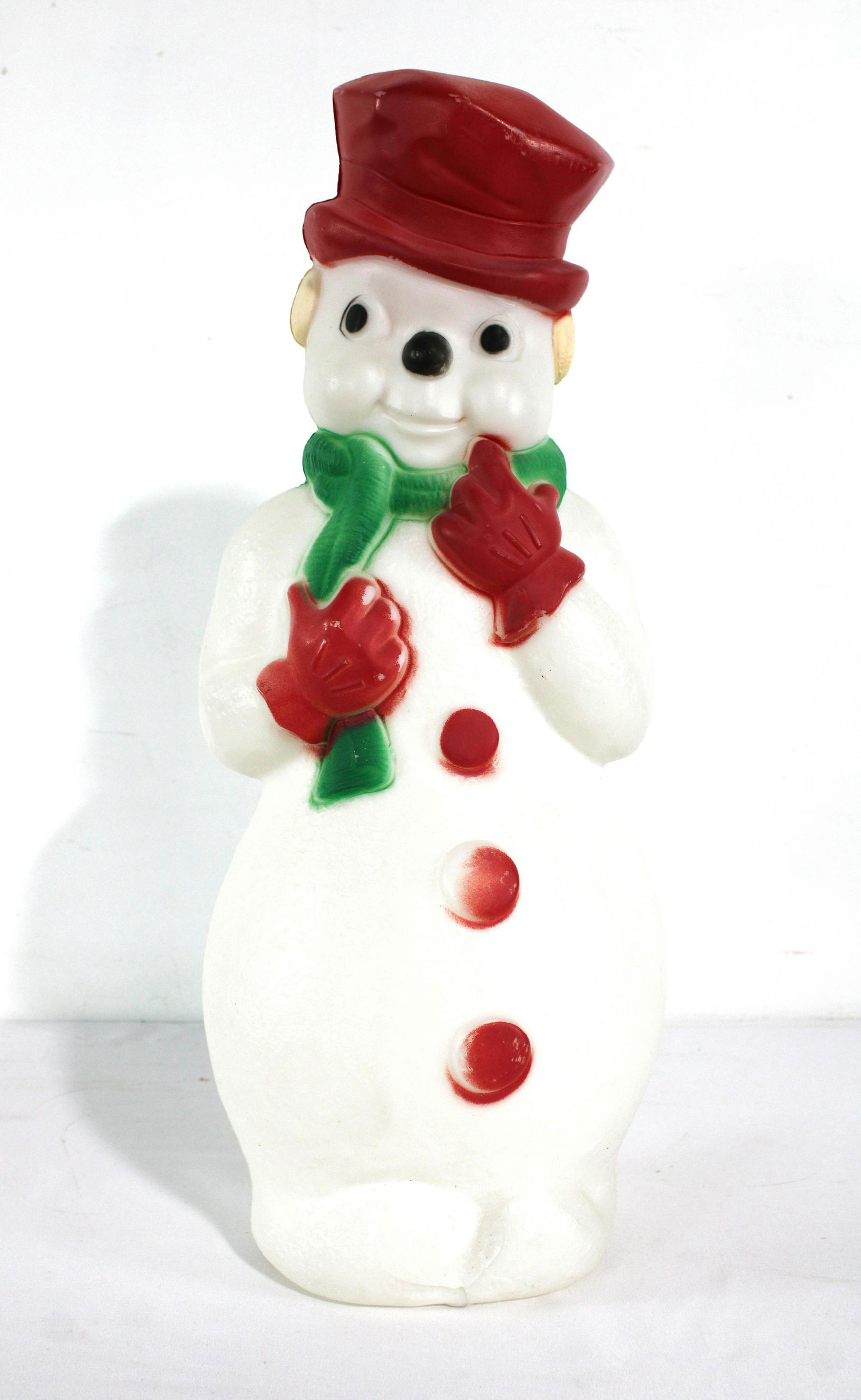 Small Snowman Vintage Blow Mold: Small Snowman Vintage Blow Mold. This item requires third party shipping or pickup arrangements to be made. Dimensions: 23 x 9 x 9