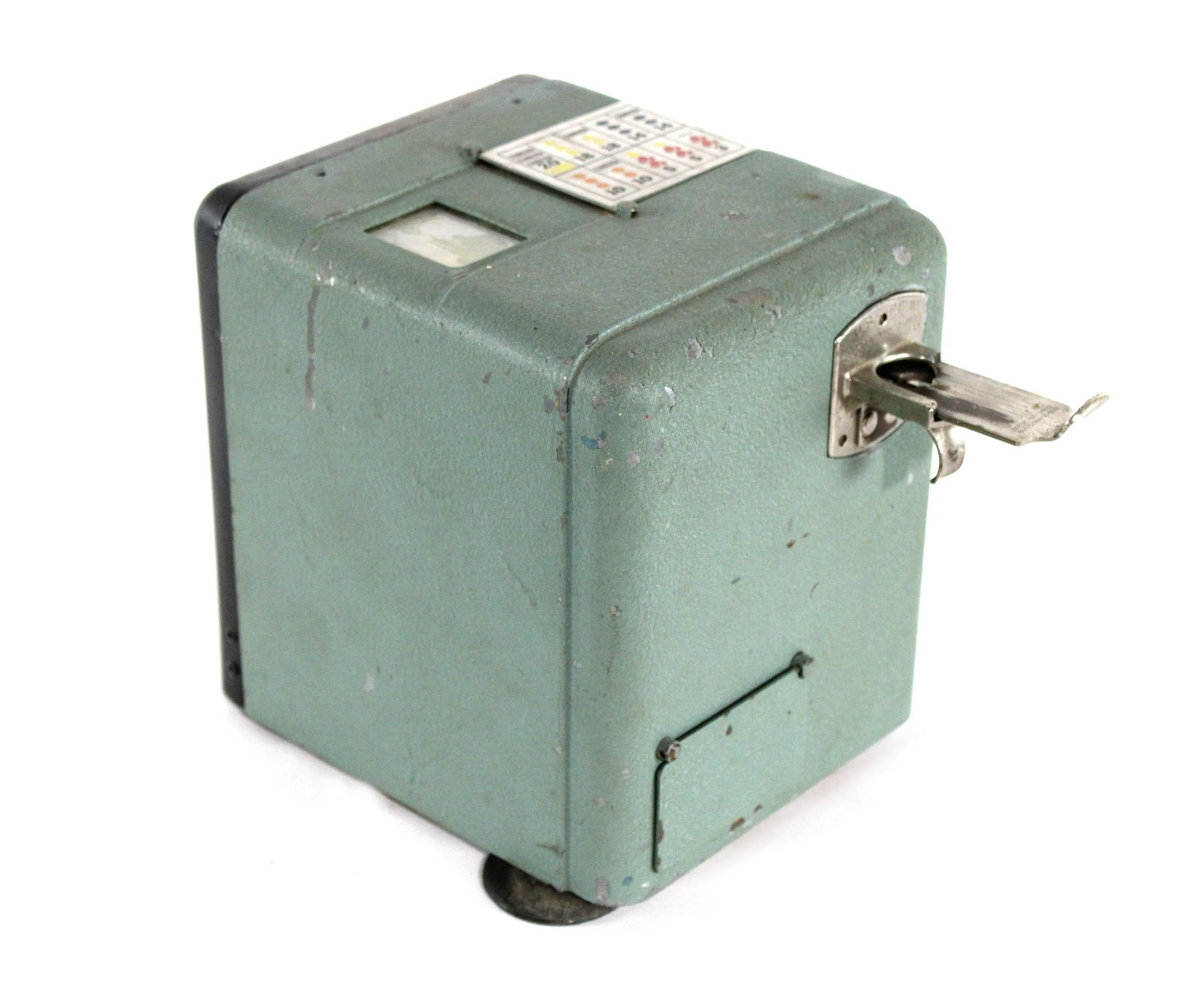 Mills Vest Pocket Coin Operated Slot Machine: Mills Vest Pocket Coin Operated Slot Machine. In-house shipping available. Dimensions: 8 x 7 x 10