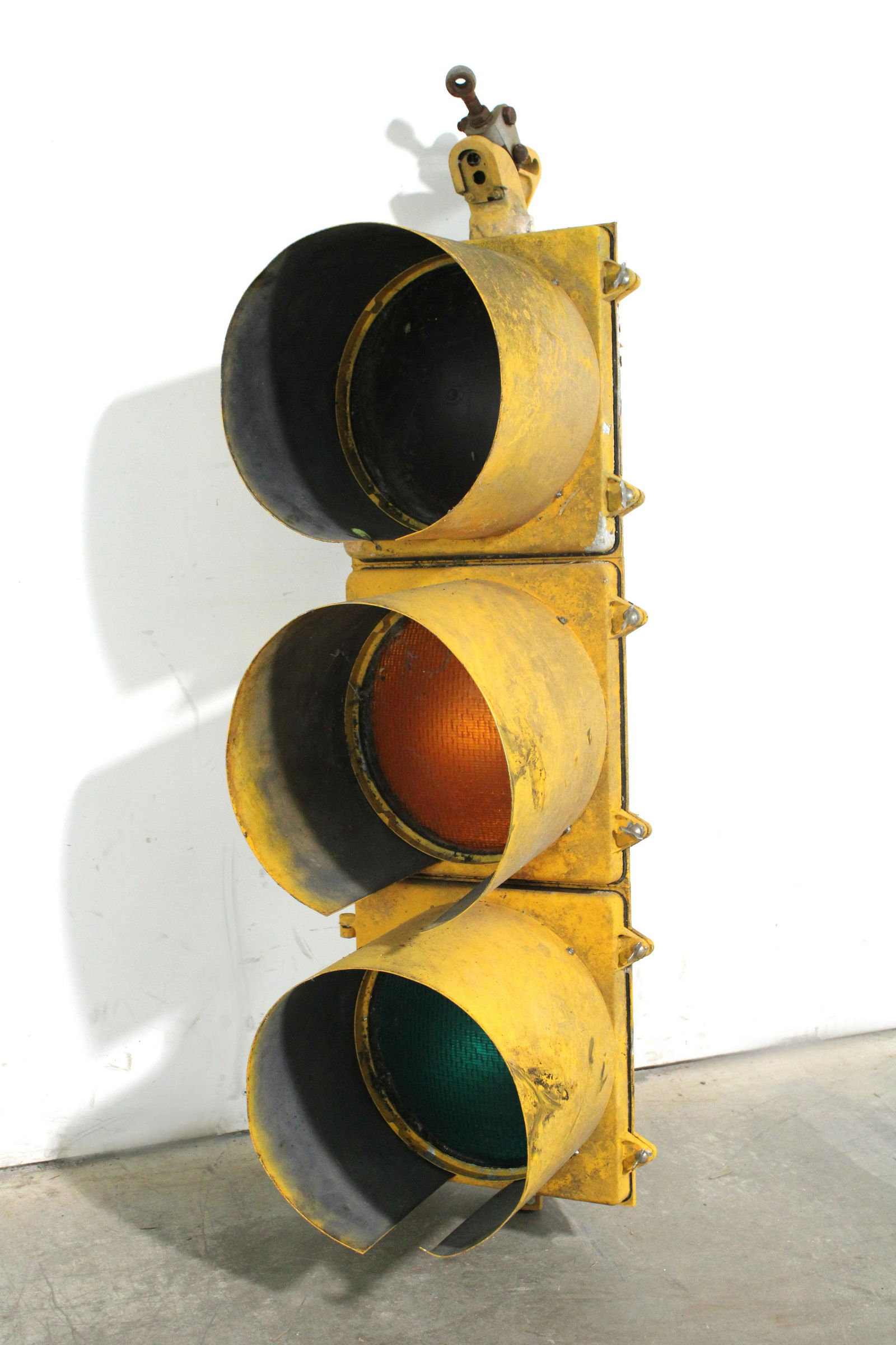 Metal Traffic Light (1 of 2)