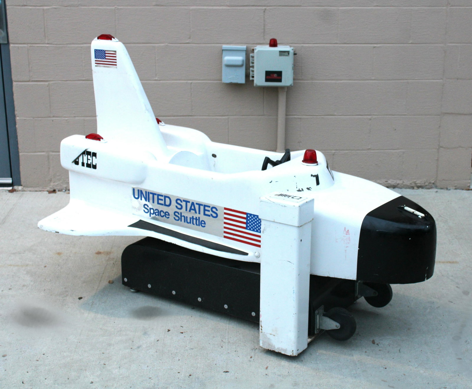Space Shuttle Coin Op Kiddie Ride: Space Shuttle Coin Op Kiddie Ride. Working with sound. This item requires third party shipping or pickup arrangements to be made. Dimensions: 41 x 38 x 63