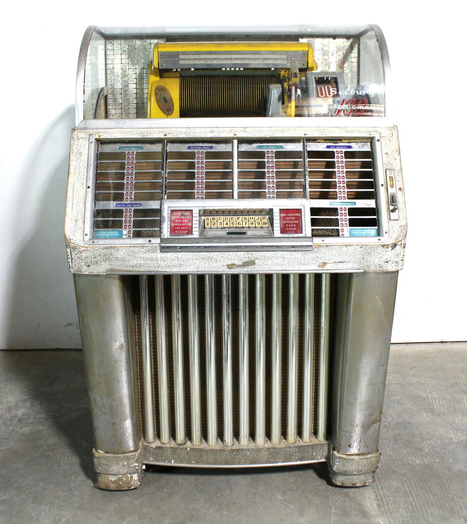 Seeburg Model C Coin Op Jukebox (1 of 7)