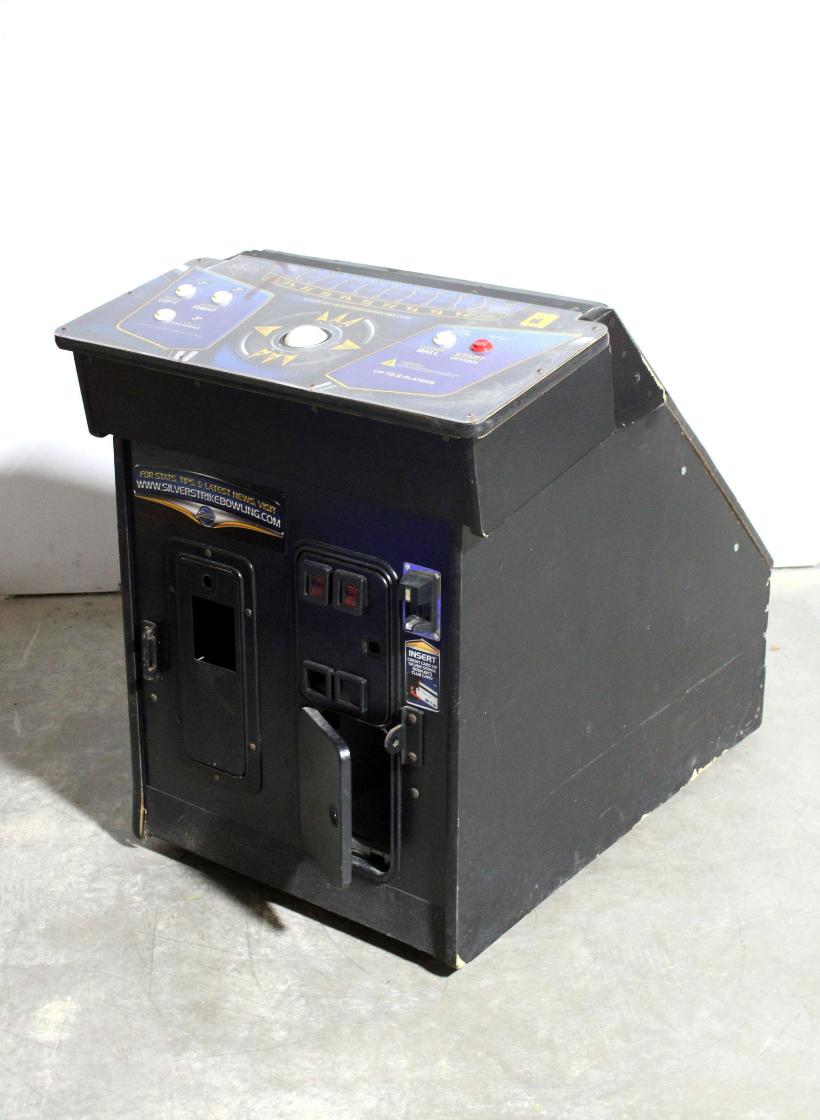 Silver Strike Bowling Pedestal Arcade Game (1 of 3)