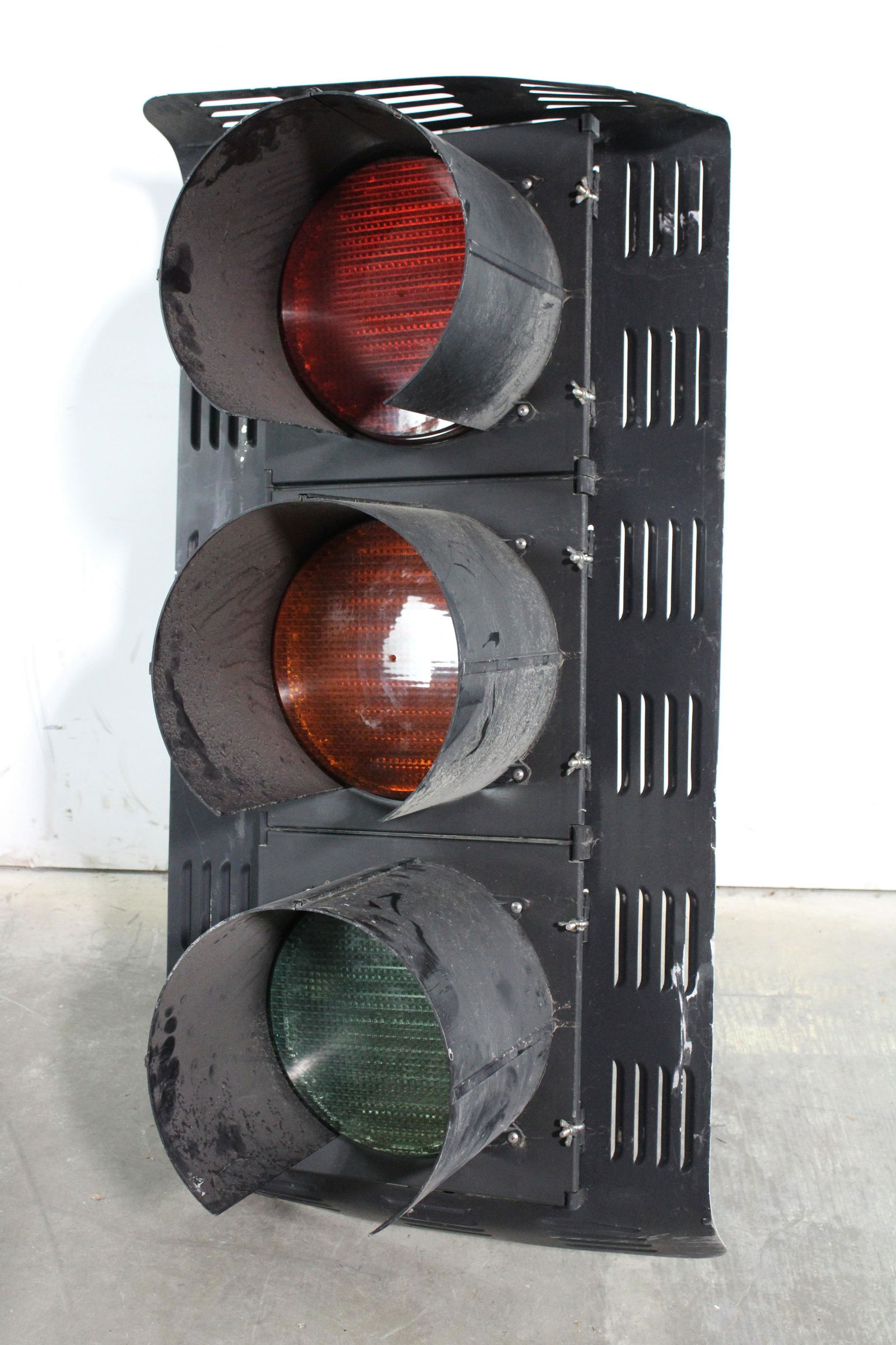Large Metal Stop Light (1 of 2)