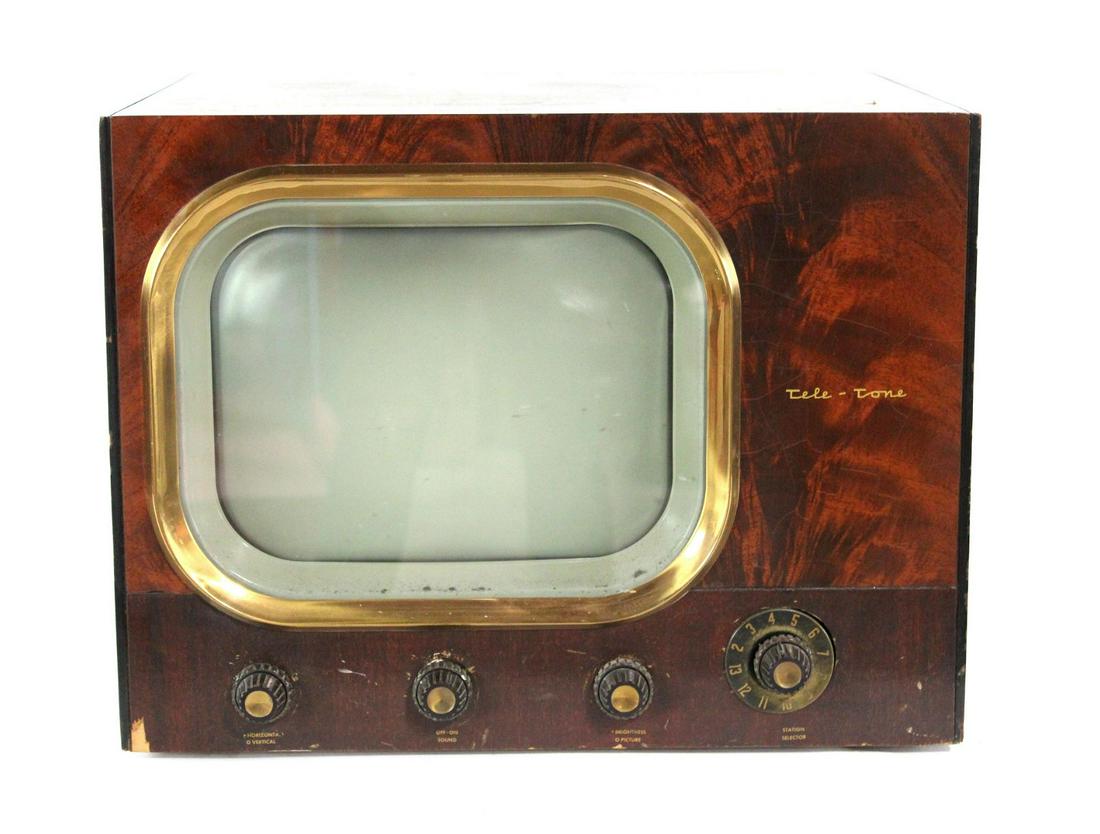 Mid Century Tele-Tone TV Console (1 of 2)