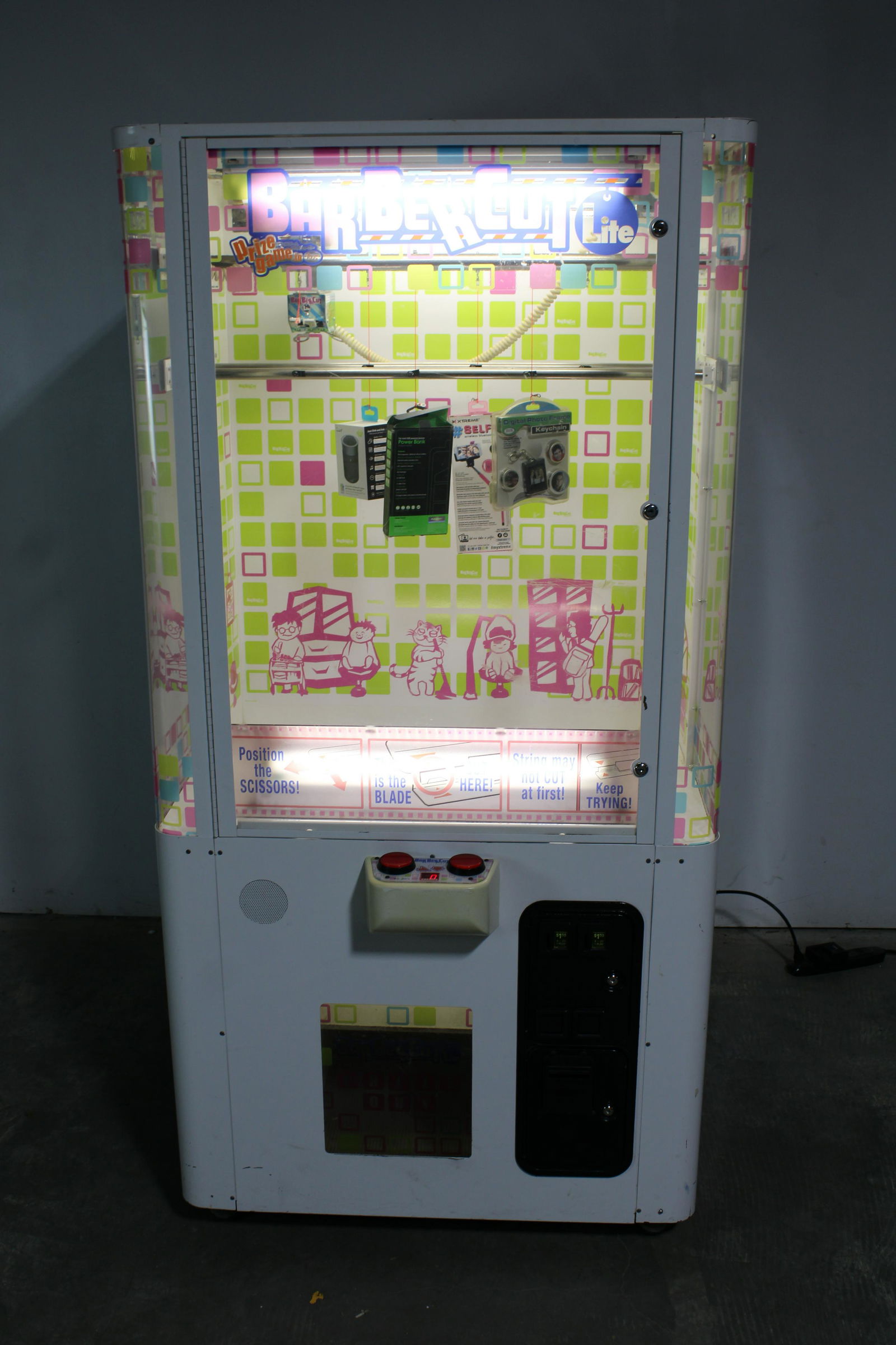 Barber Cut Lite Redemption Prize Arcade Game (1 of 3)