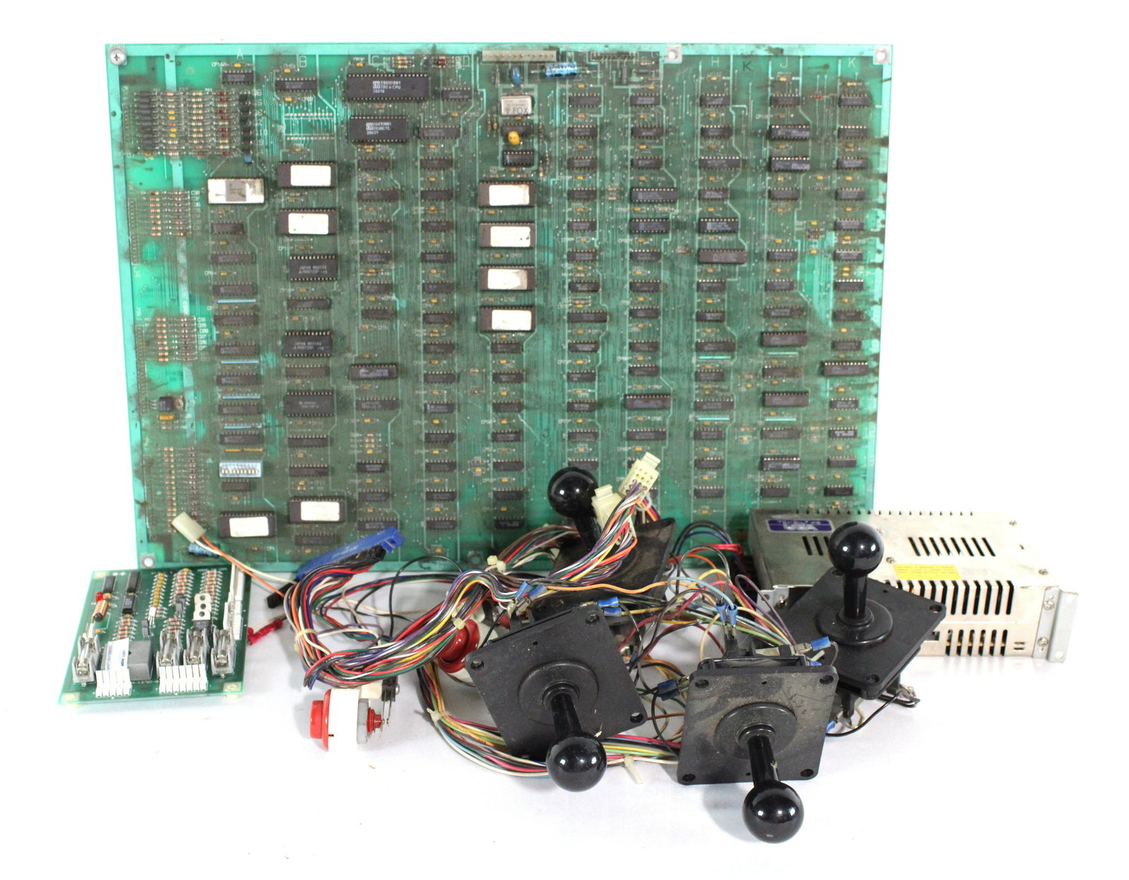 Bally Rampage Arcade Game Board and Parts (1 of 2)