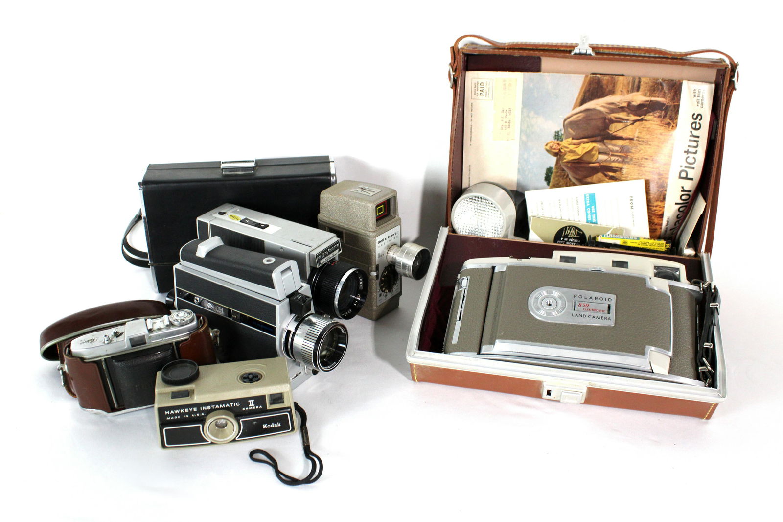 Vintage Cameras and Super 8's incl. Bell and Howell - Jan 05, 2023