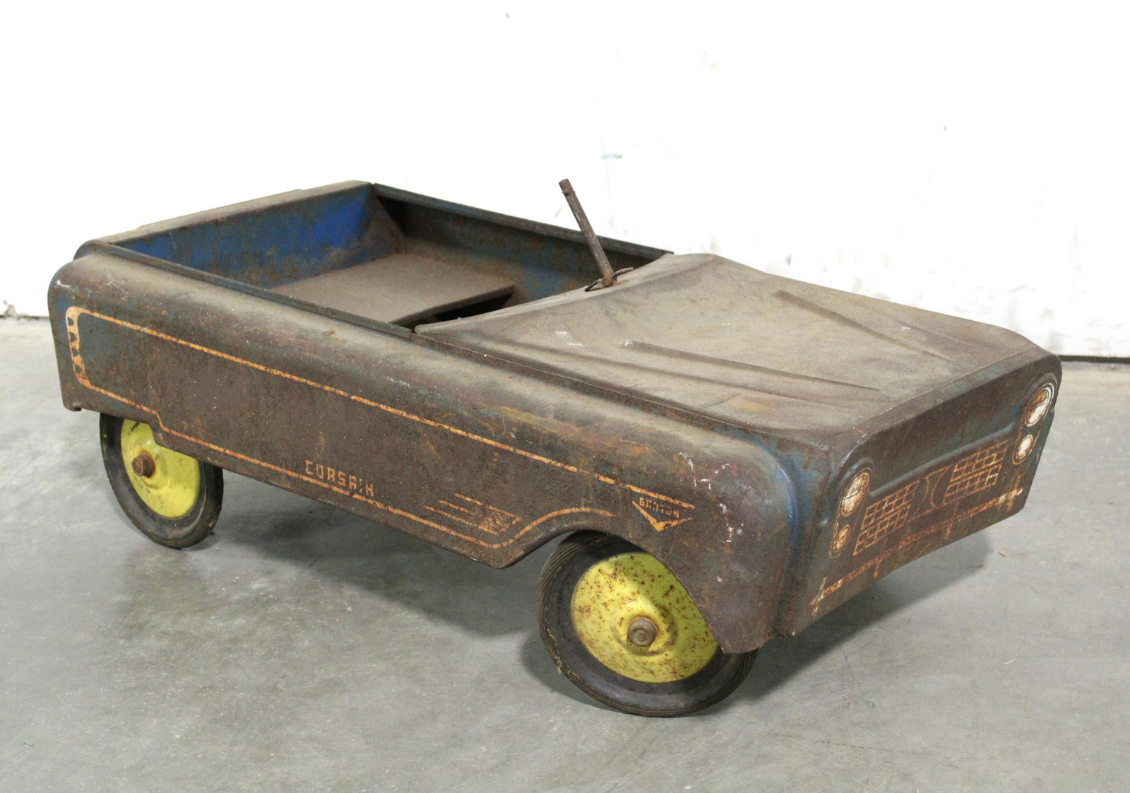 Garton Kiddie Pedal Car: Garton Kiddie Pedal Car. This item requires third party shipping or pickup arrangements to be made. Dimensions: 13 x 18 x 36