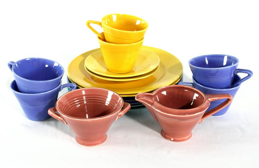 Vintage Harlequin China: Vintage Harlequin China. This item requires third party shipping or pickup arrangements to be made.