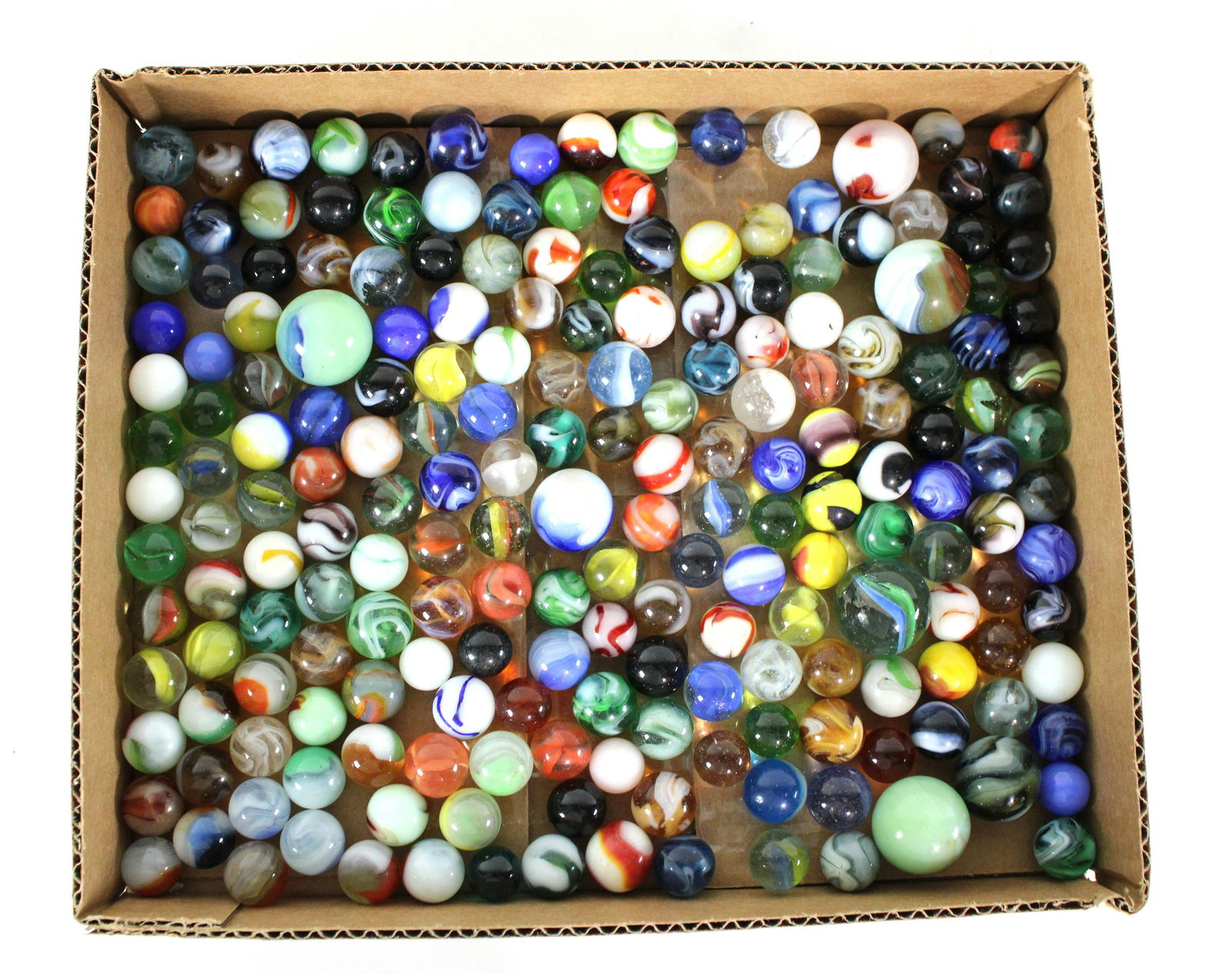 Lot of Vintage Marbles: Lot of Vintage Marbles. In-house shipping available.