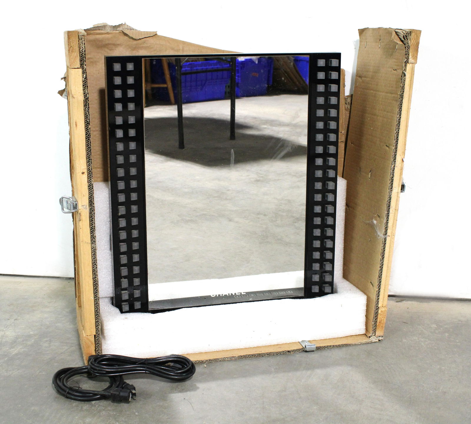 NIB Chanel Makeup Lighted Mirror from Department Store (1 of 3)