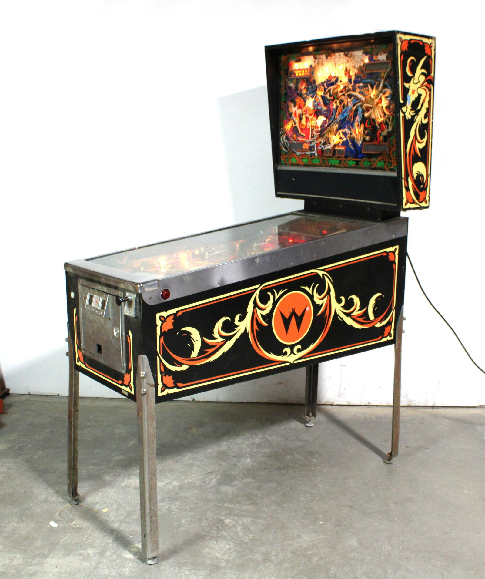 Williams Sorcerer Pinball Machine (1 of 8)
