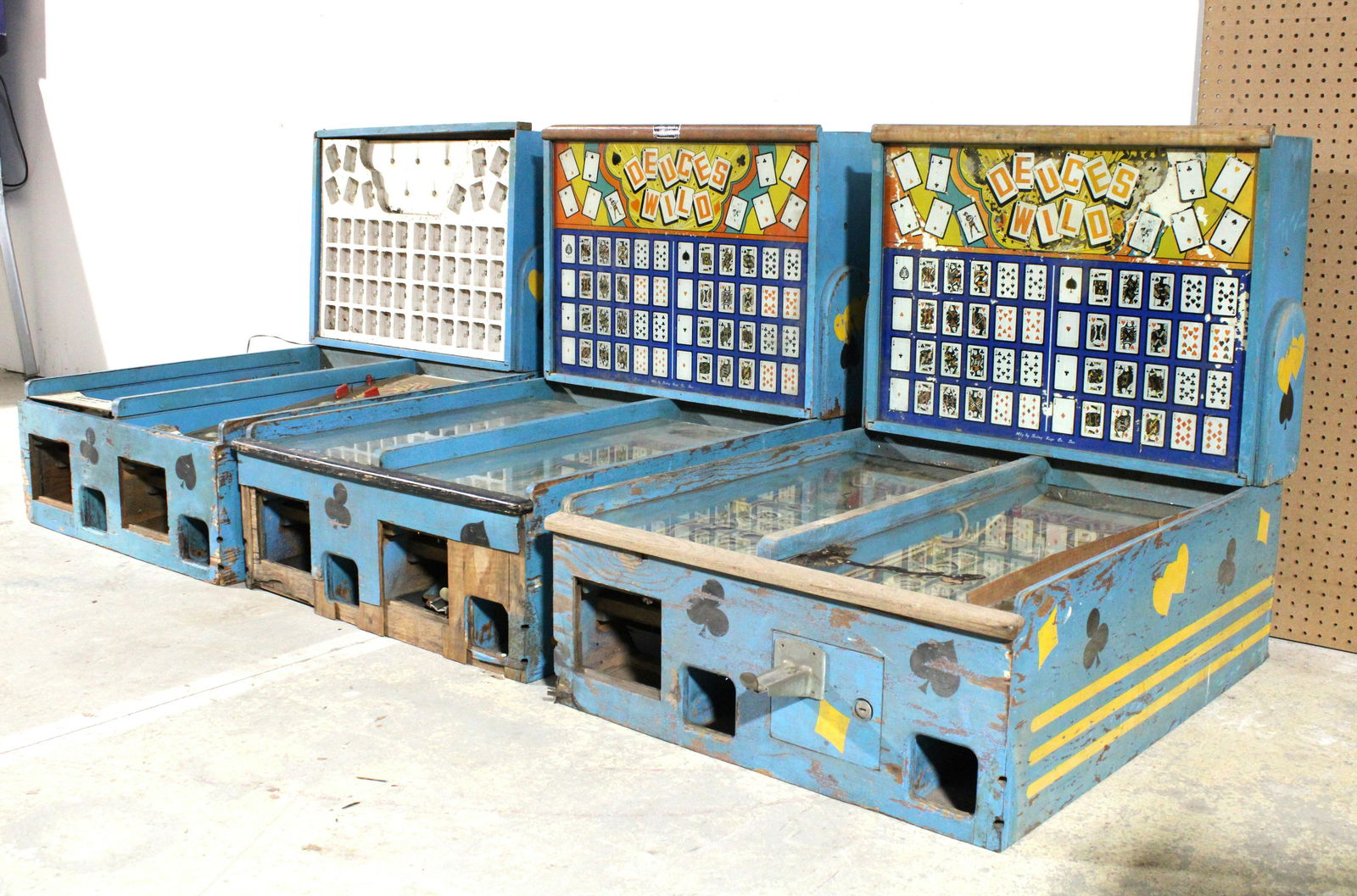 Deuces Wild Skill Arcade Games (1 of 5)