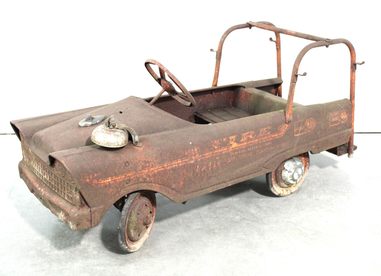 Fire Engine Kiddie Pedal Car (1 of 2)