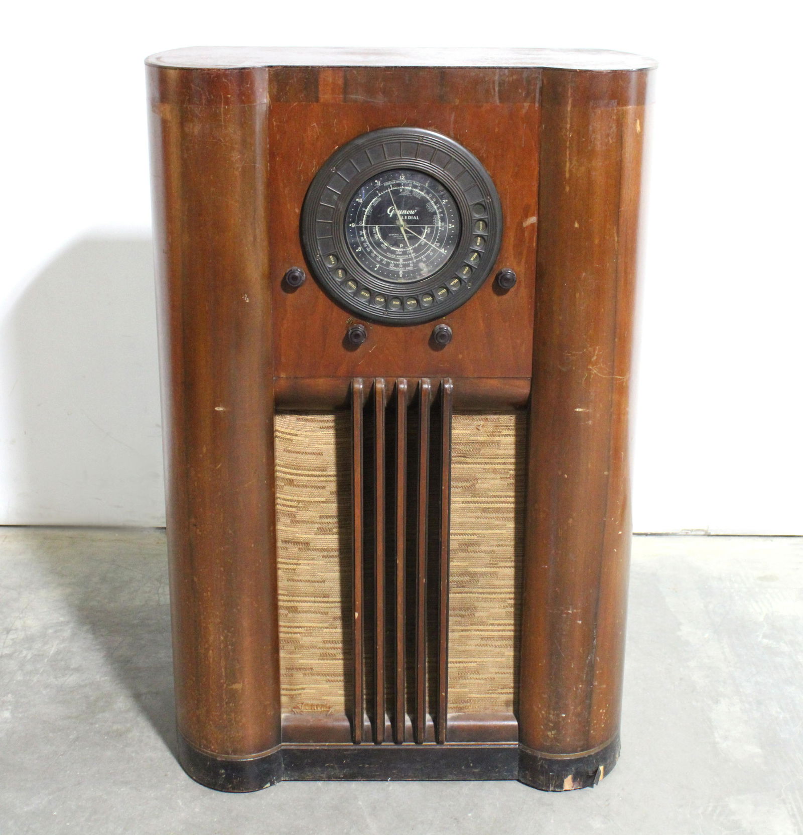 Grunow Tele-Dial Wooden Floor Tube Radio (1 of 3)