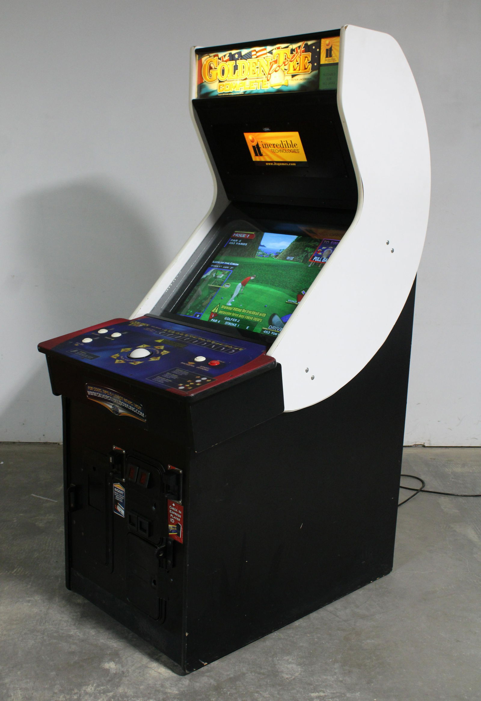 IT Golden Tee Complete Golf Arcade Game (1 of 4)