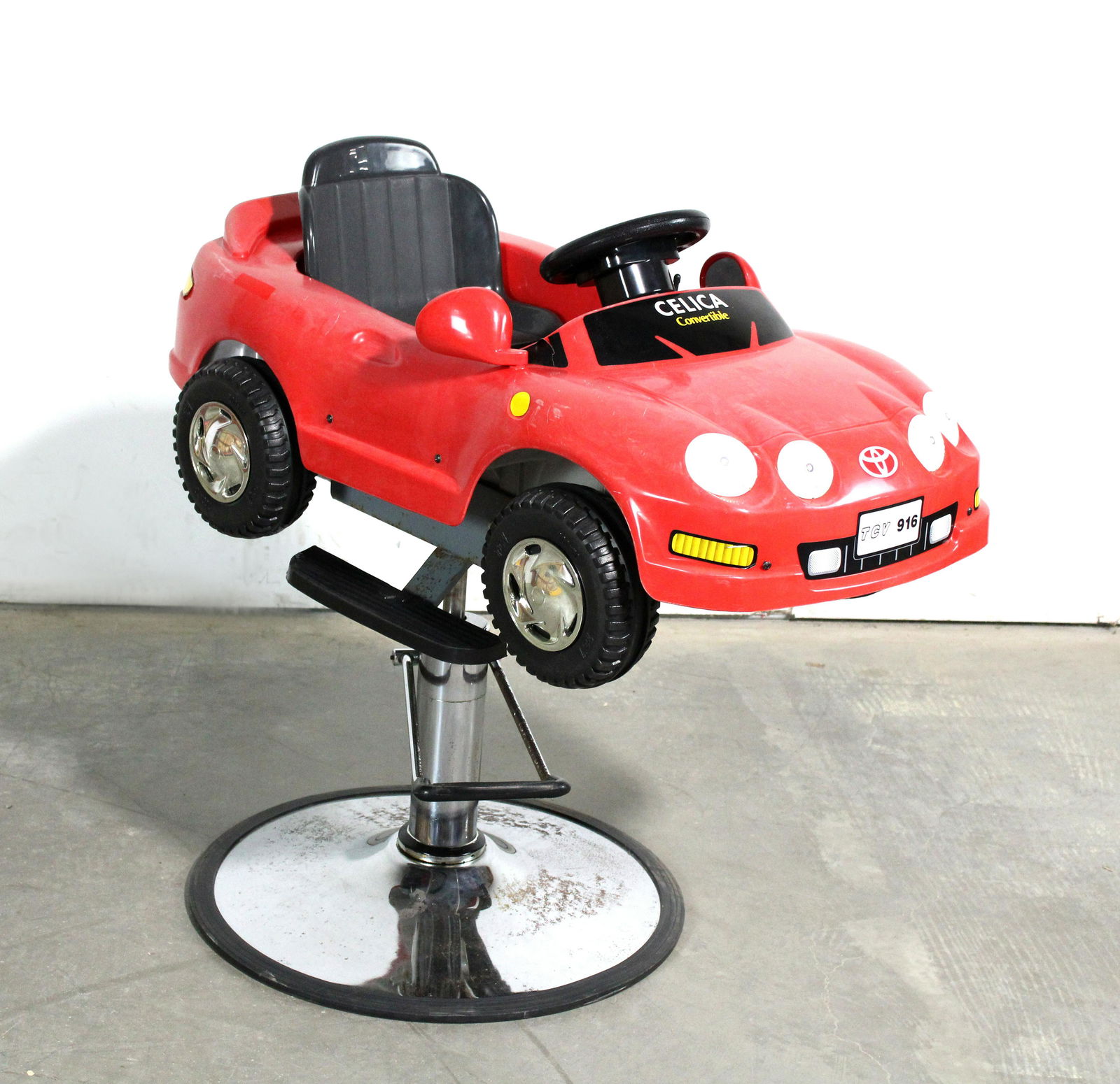 Toyota Celica Convertible Kid's Barber Chair (1 of 3)