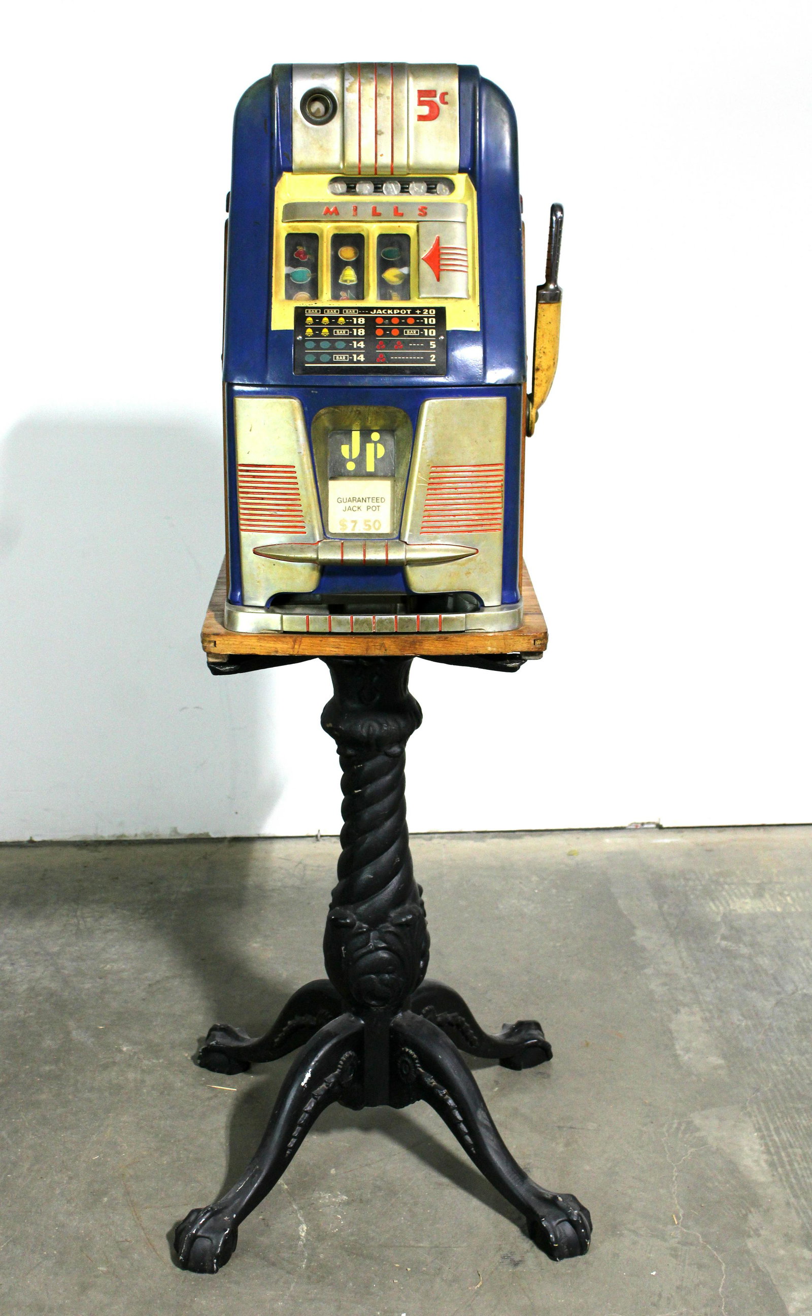 Mills 5 Cent Coin Op Slot Machine (1 of 3)