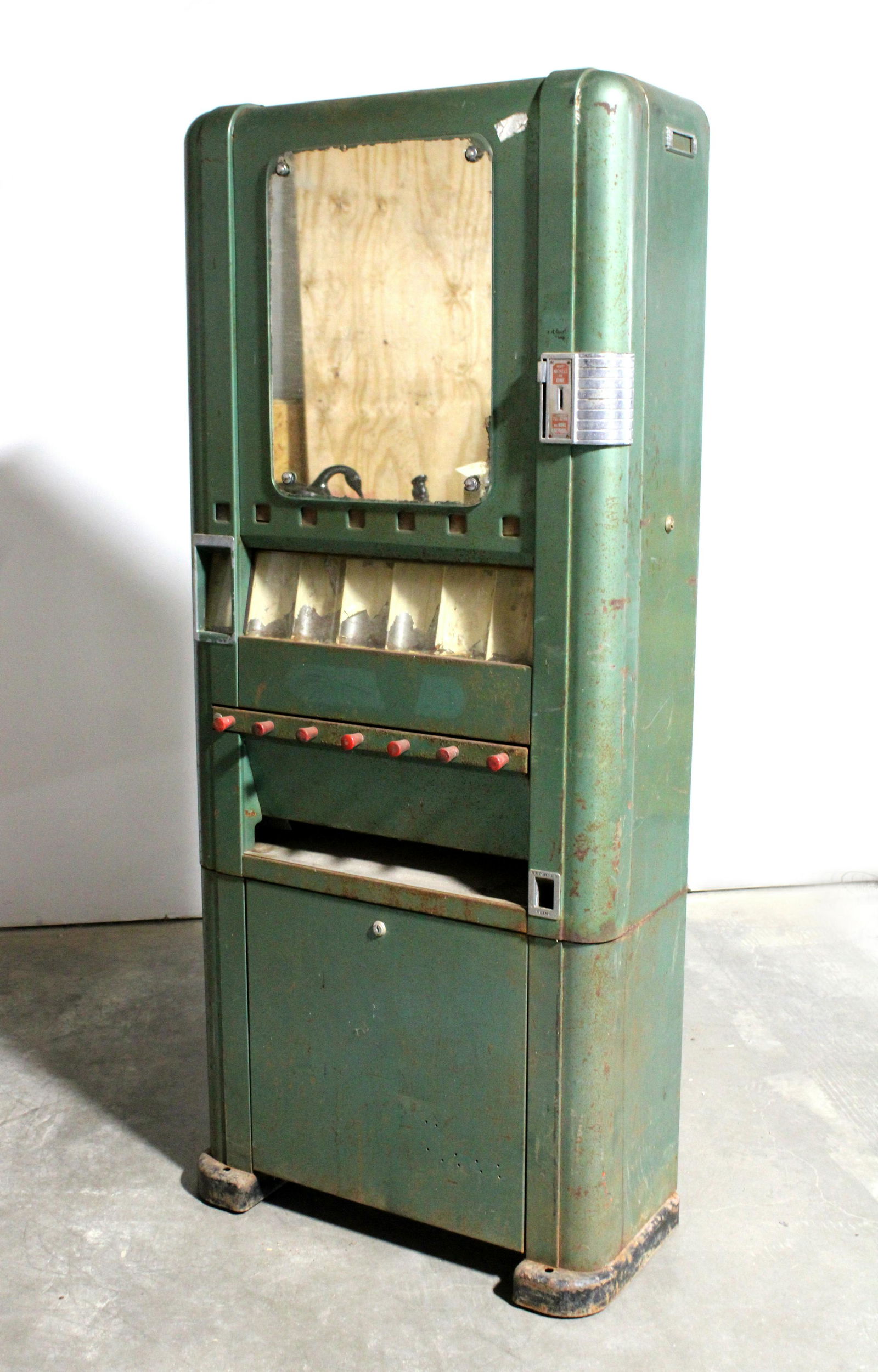 Coin Op Cigarette Vendor (1 of 2)