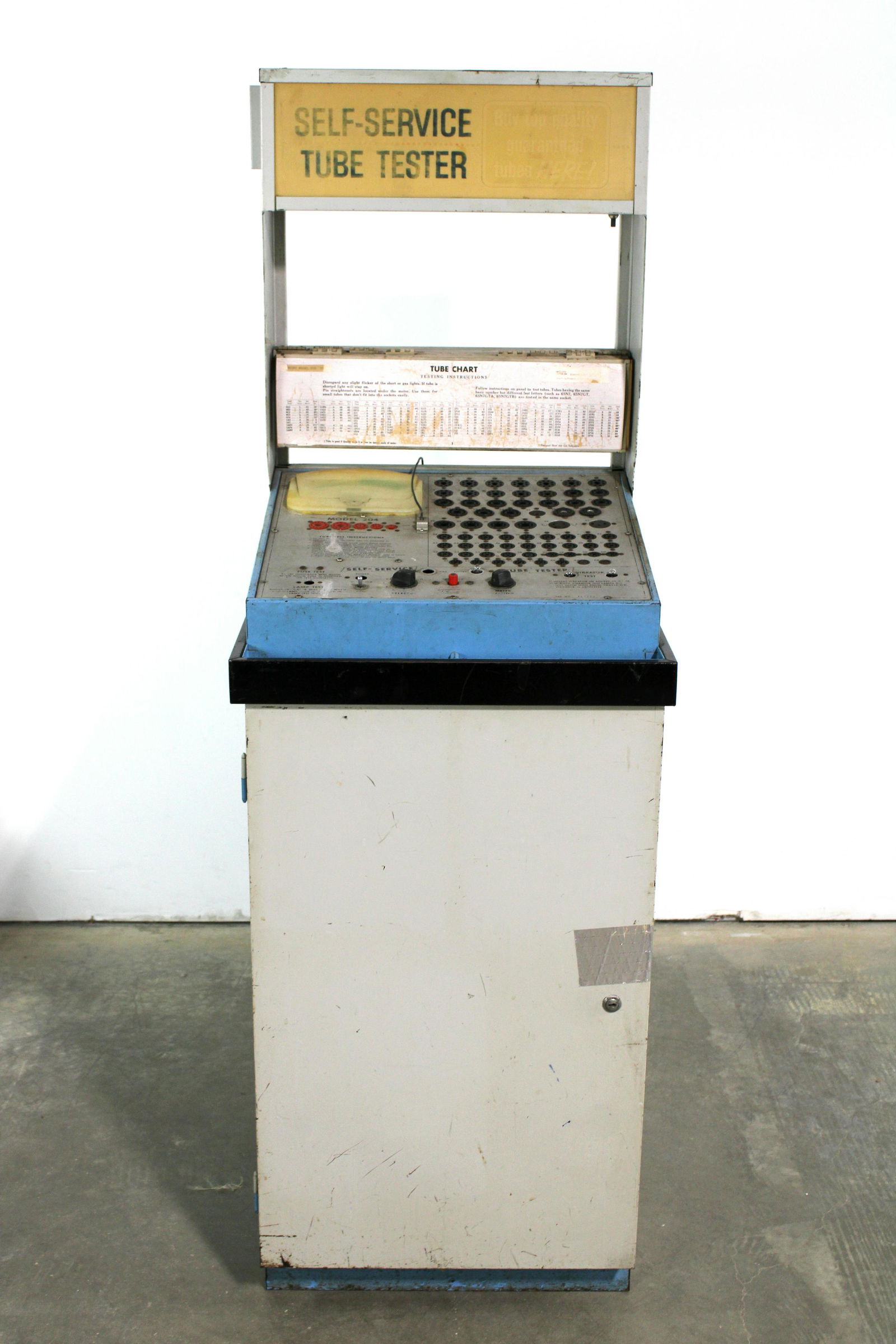 Mercury Electronics Tube Tester on Stand (1 of 4)