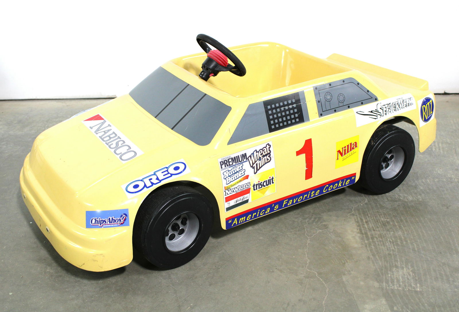 Kiddie Pedal Car (1 of 3)