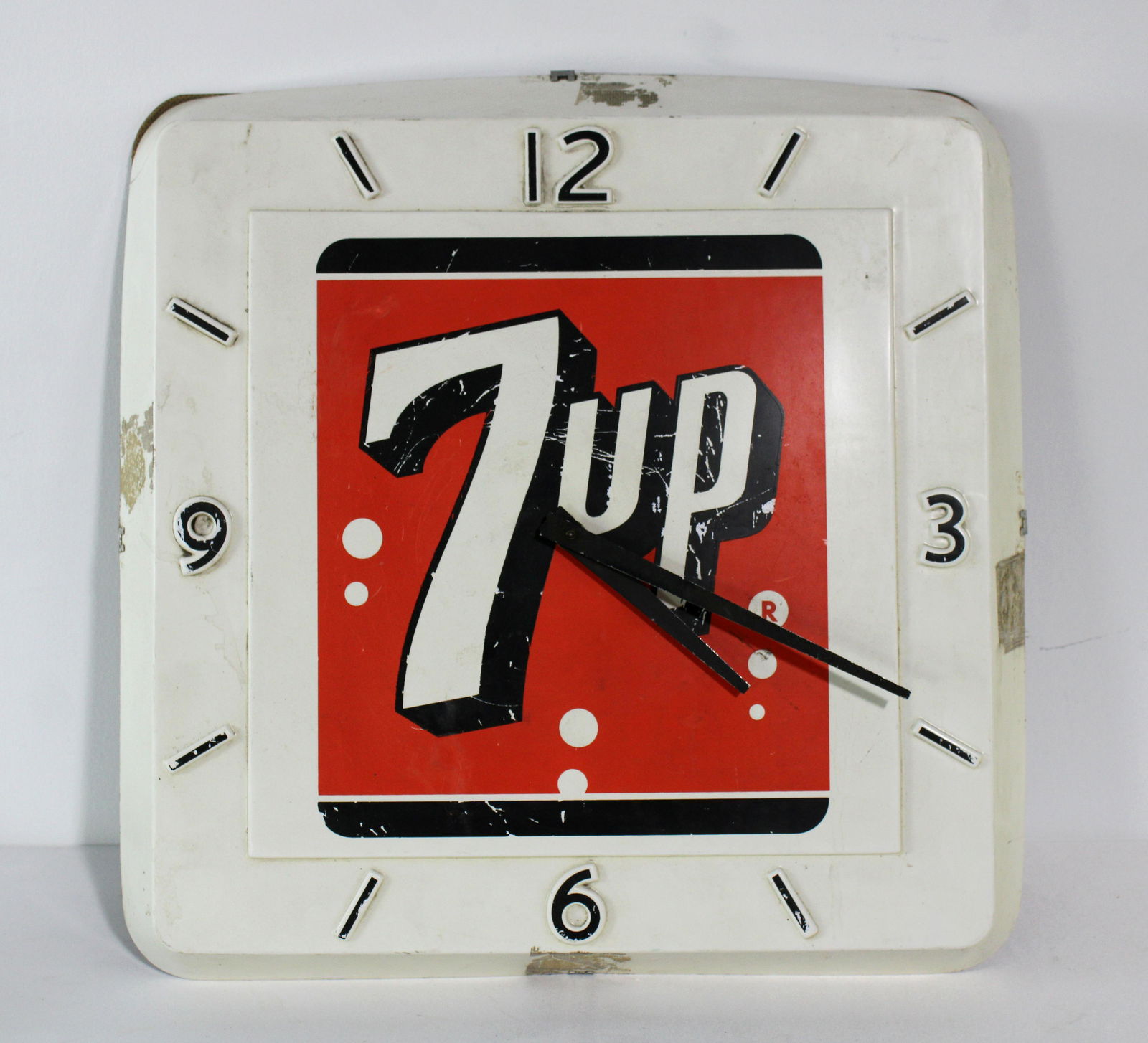 7-Up Advertising Clock (1 of 2)