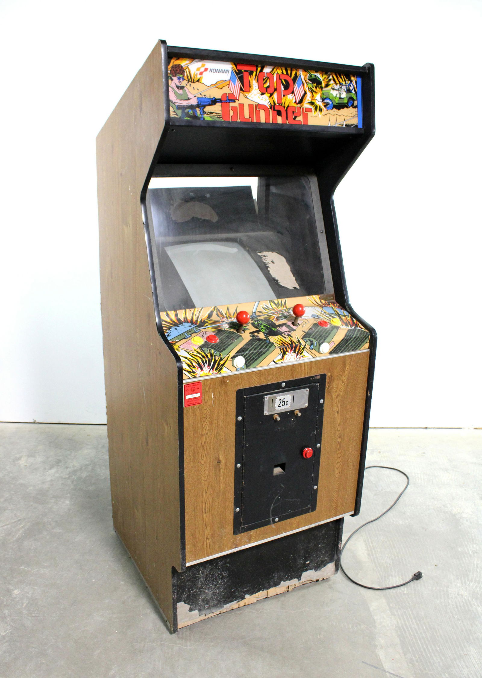 Sega Frogger Arcade Cabinet with Monitor (1 of 3)