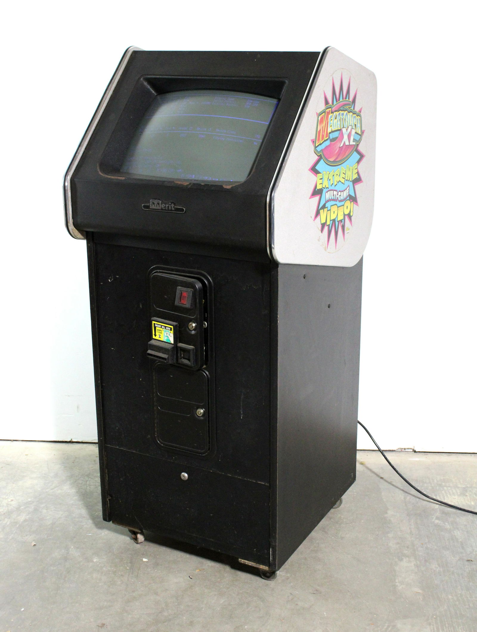 Merit Megatouch XL Touchscreen Arcade (1 of 3)