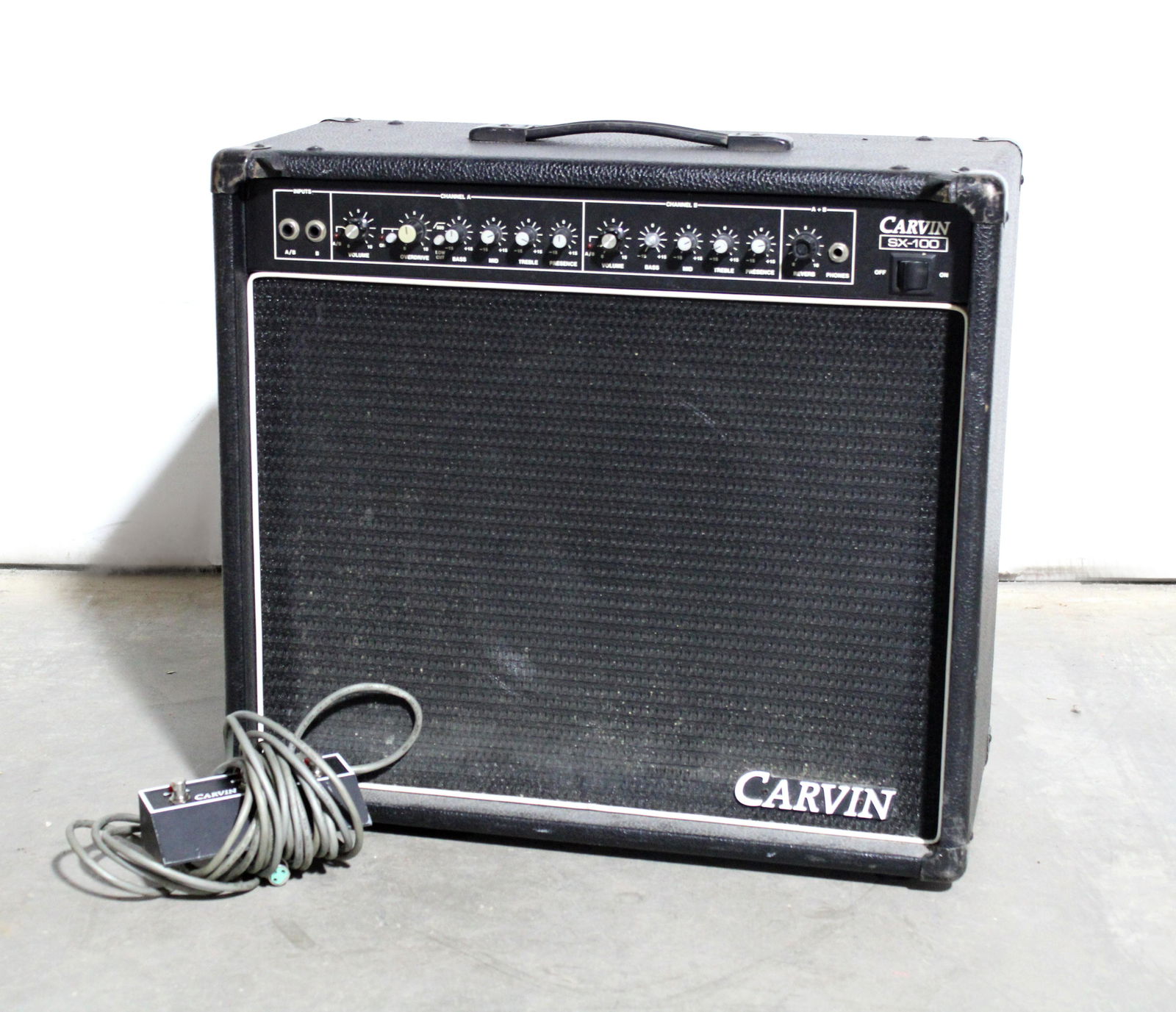 Carvin SX-100 Combo Amp with Channel Switch Foot Pedal (1 of 3)