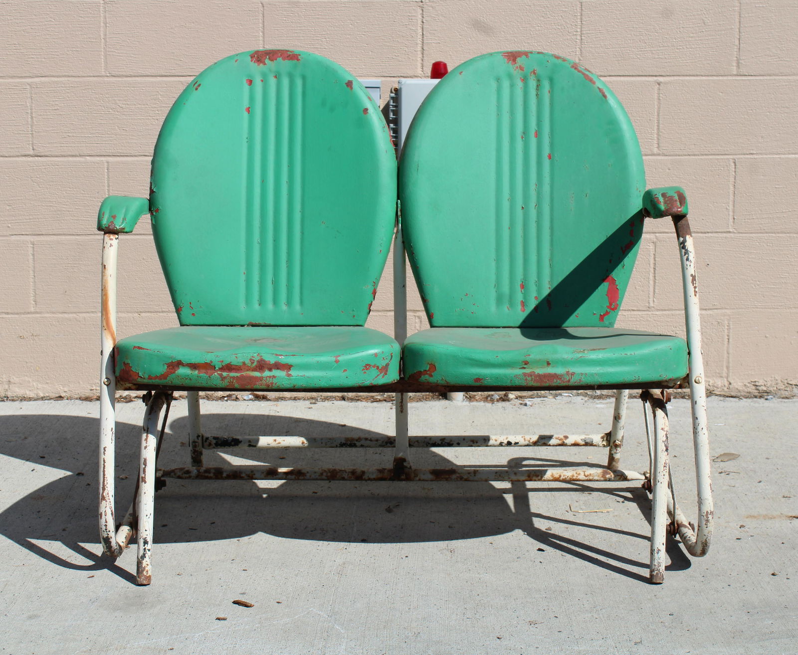 Vintage Outdoor Metal Glider (1 of 3)