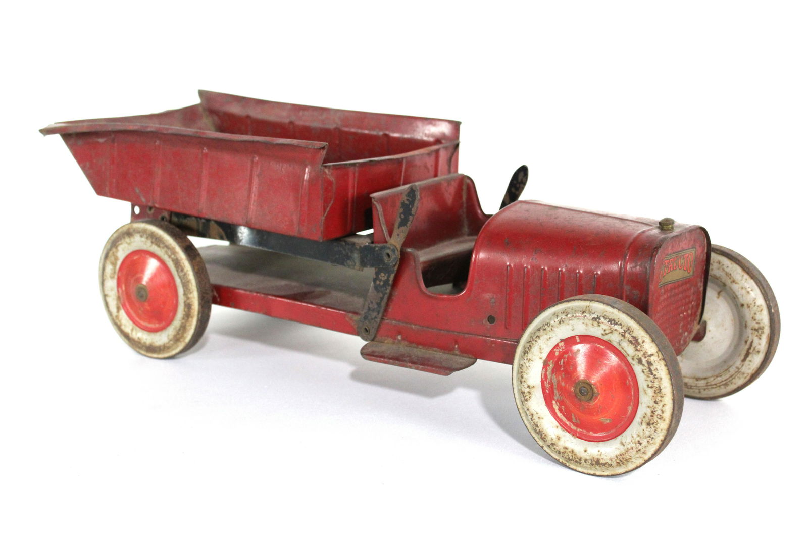 Structo Dump Truck Pressed Steel, 1920s (1 of 4)