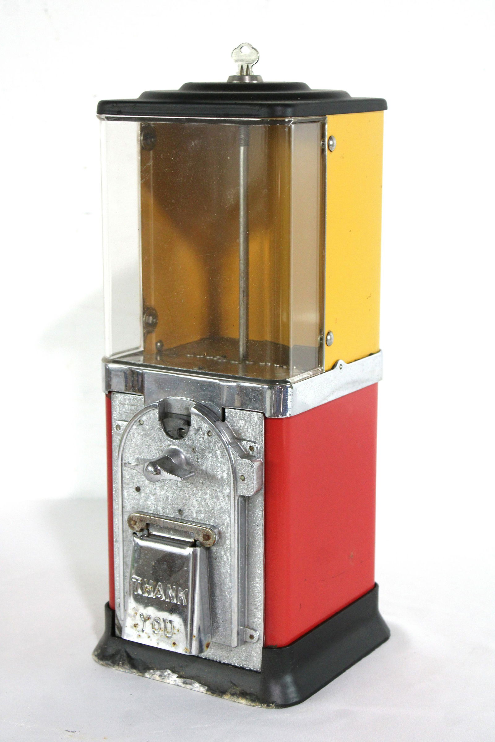 Coin Op Gumball Vendor with Key: Coin Op Gumball Vendor with Key. In-house shipping available. Dimensions: 16 x 7 x 8