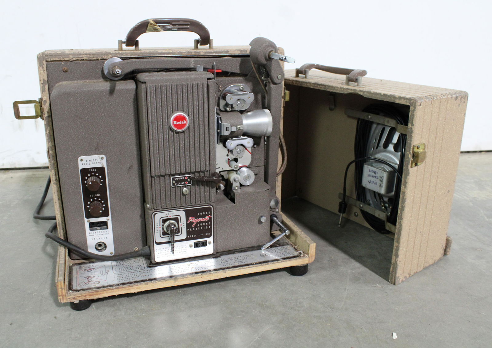 Kodak Sound Projector with Carrying Case, Model 8K5 (1 of 3)