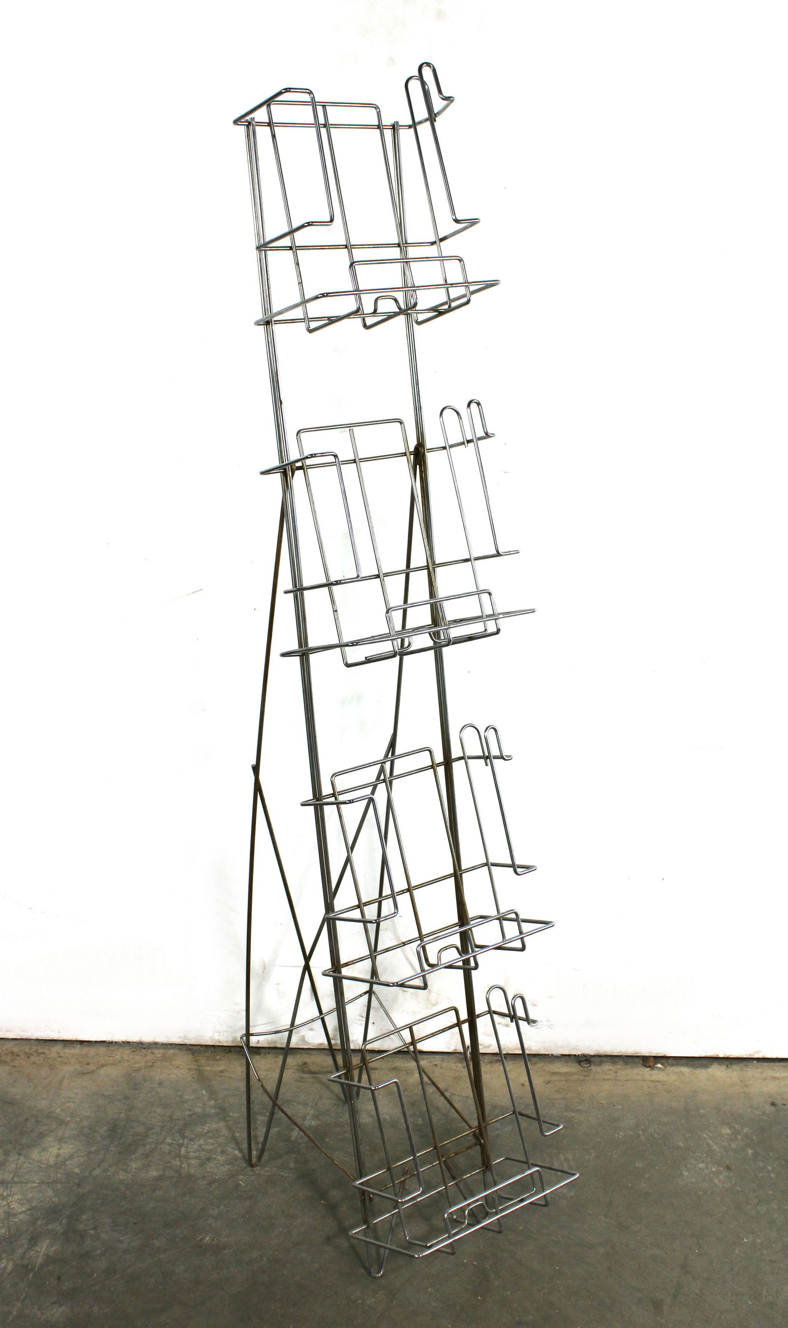 Metal Comic Book Store Display Rack (1 of 1)