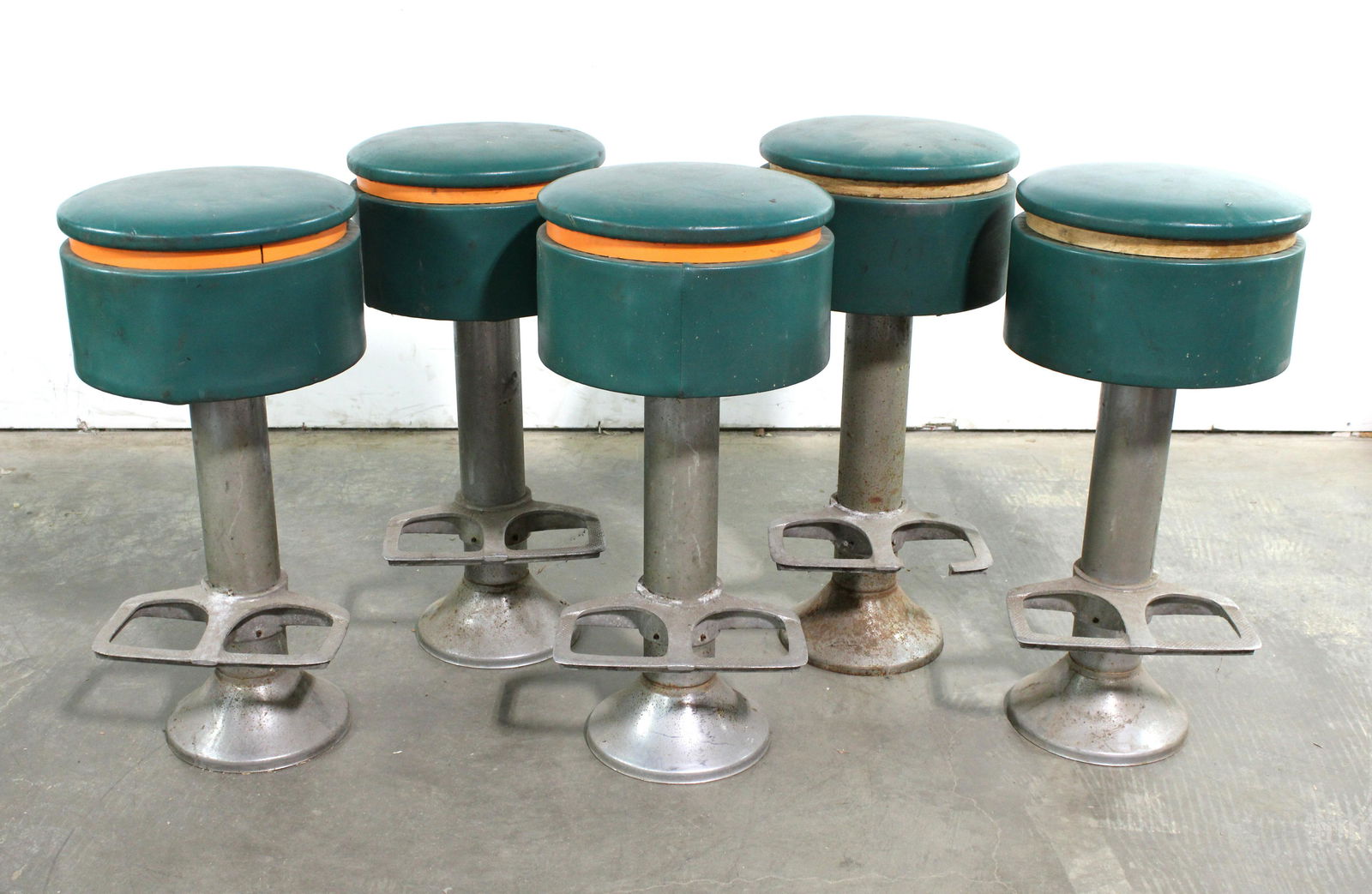 Vintage Diner Stools (1 of 3)