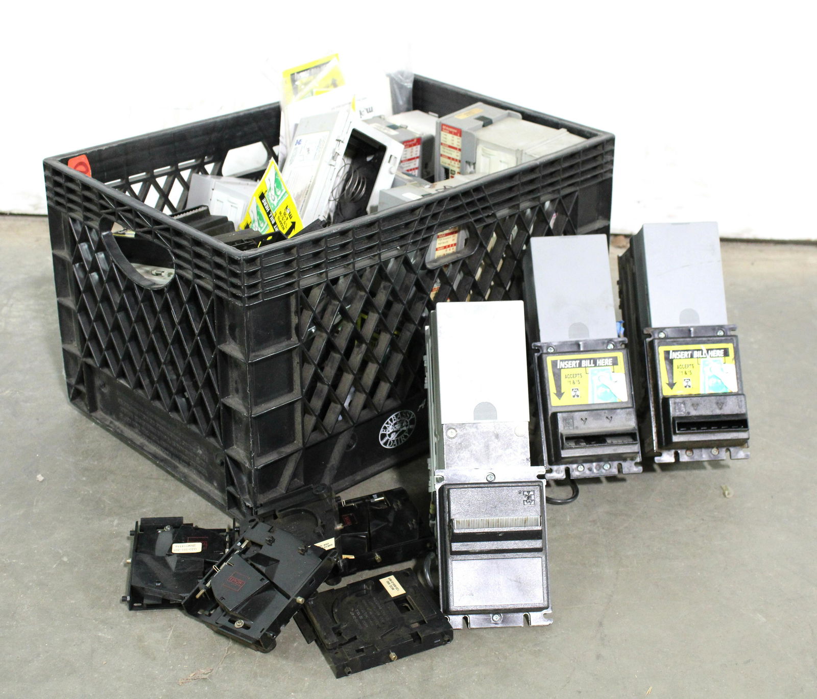 Bill Acceptors, Coin Acceptors and Parts (1 of 2)