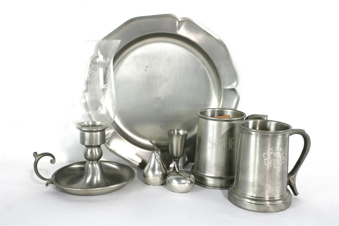 Vintage Pewter Kitchenware: Vintage Pewter Kitchenware. In-house shipping available. Dimensions of mug: 5 x 6 x 3