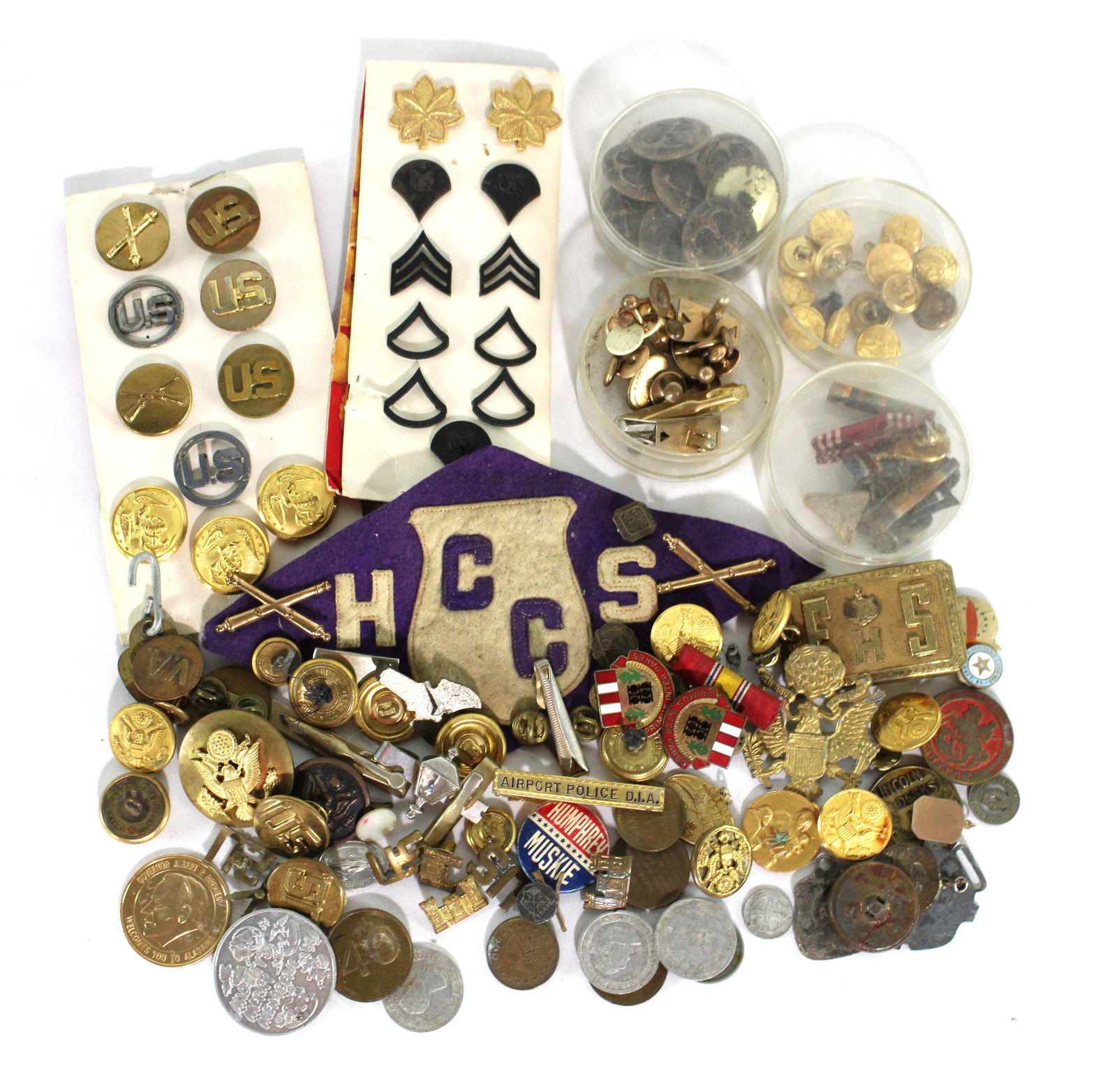 Pinbacks, Buttons, Tokens and Other Trinkets (1 of 1)